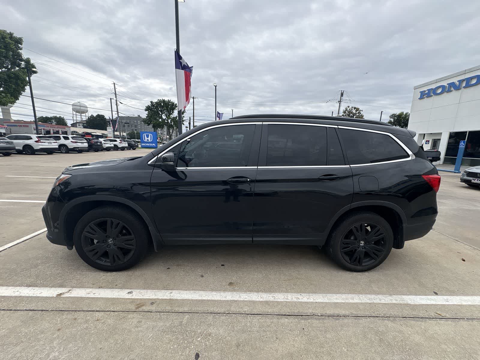 Thumbnail: 2022 Honda Pilot - 2