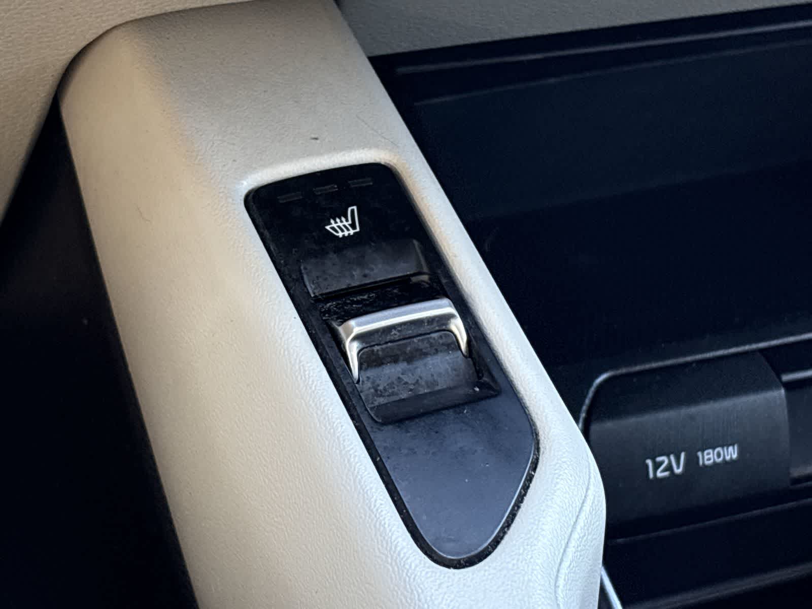 Thumbnail: 2020 Kia Telluride - 37