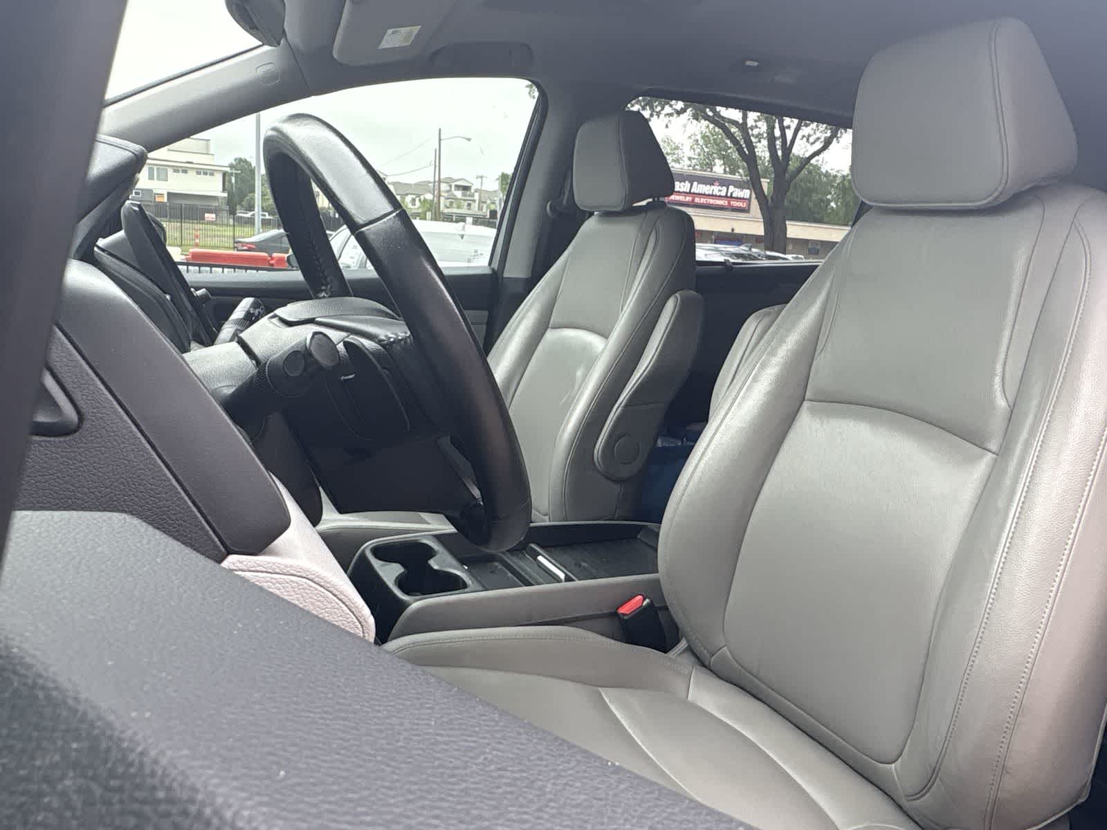 Thumbnail: 2019 Honda Odyssey - 13