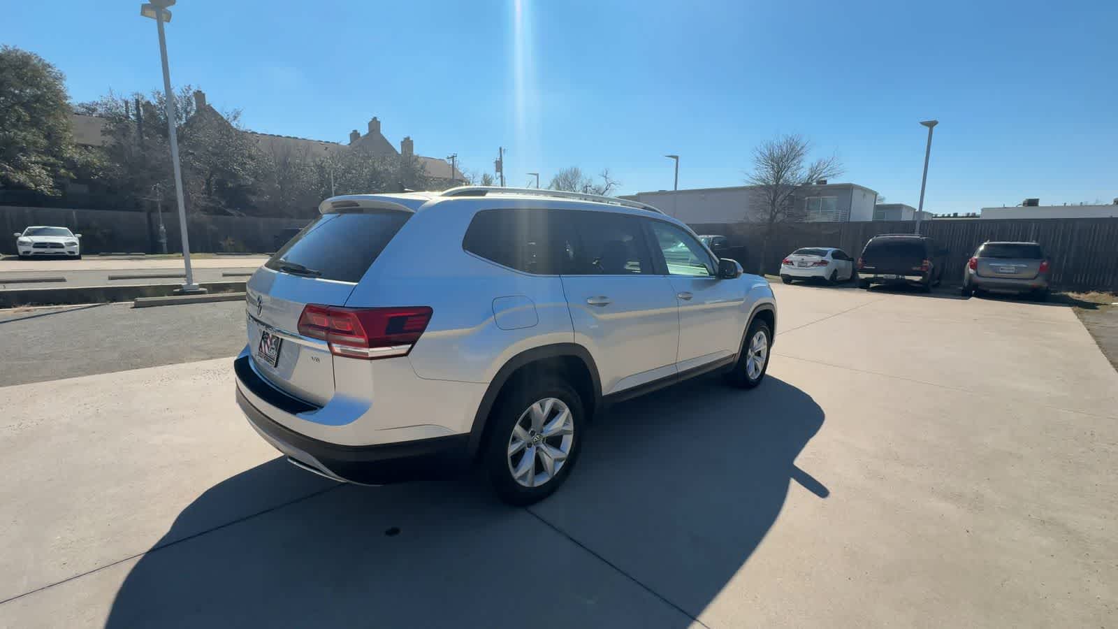 Thumbnail: 2018 Volkswagen Atlas - 8