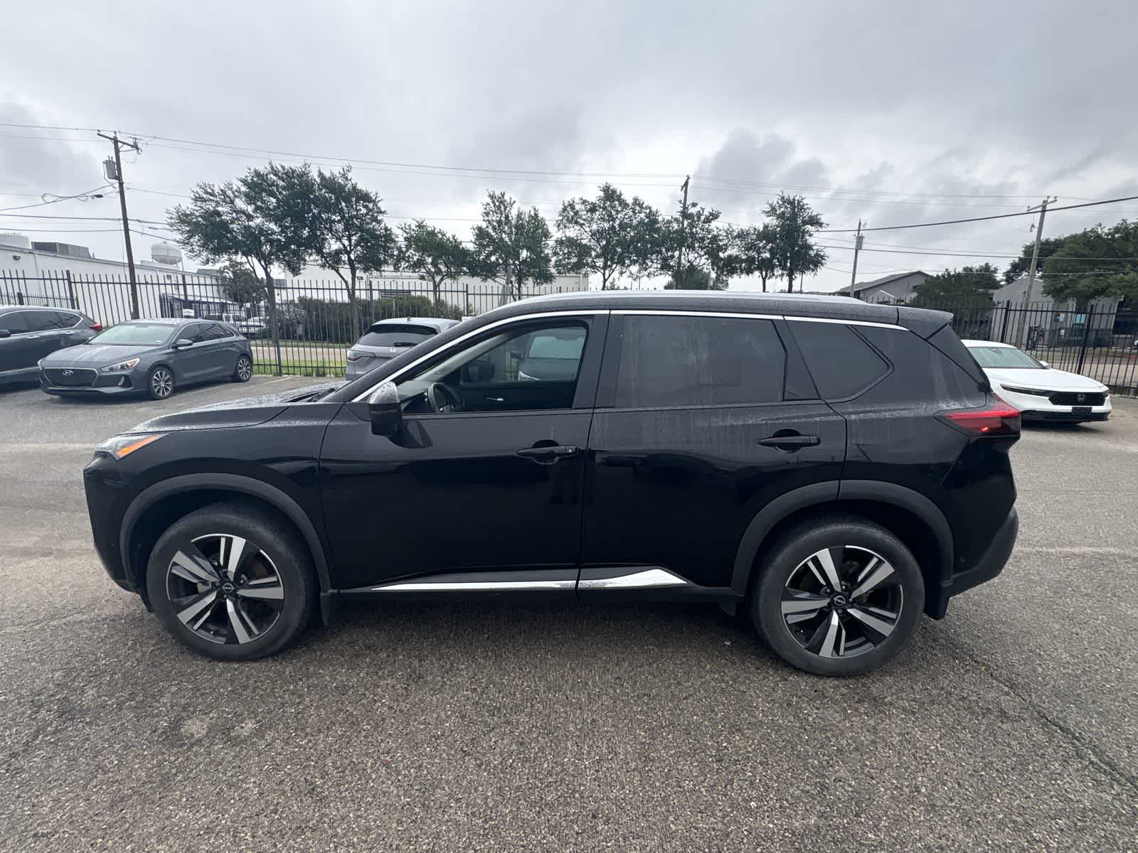 Thumbnail: 2023 Nissan Rogue - 3