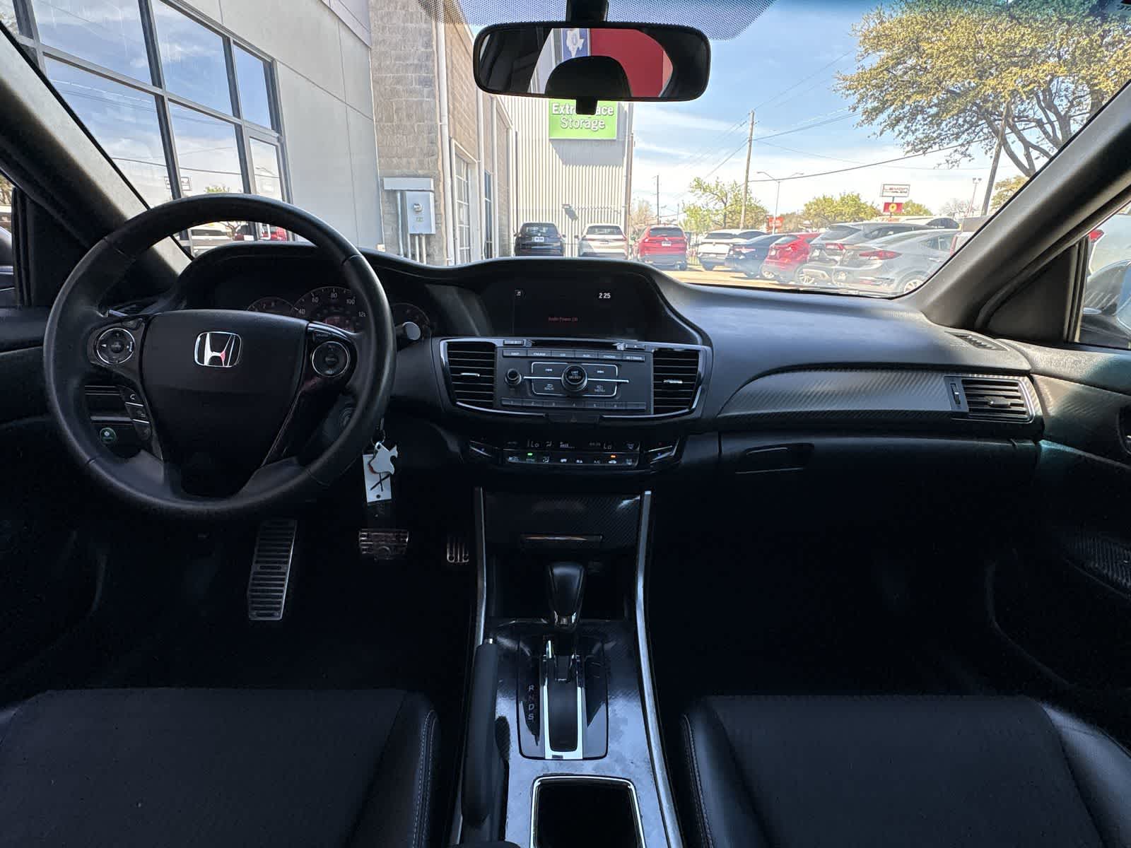 Thumbnail: 2016 Honda Accord - 21