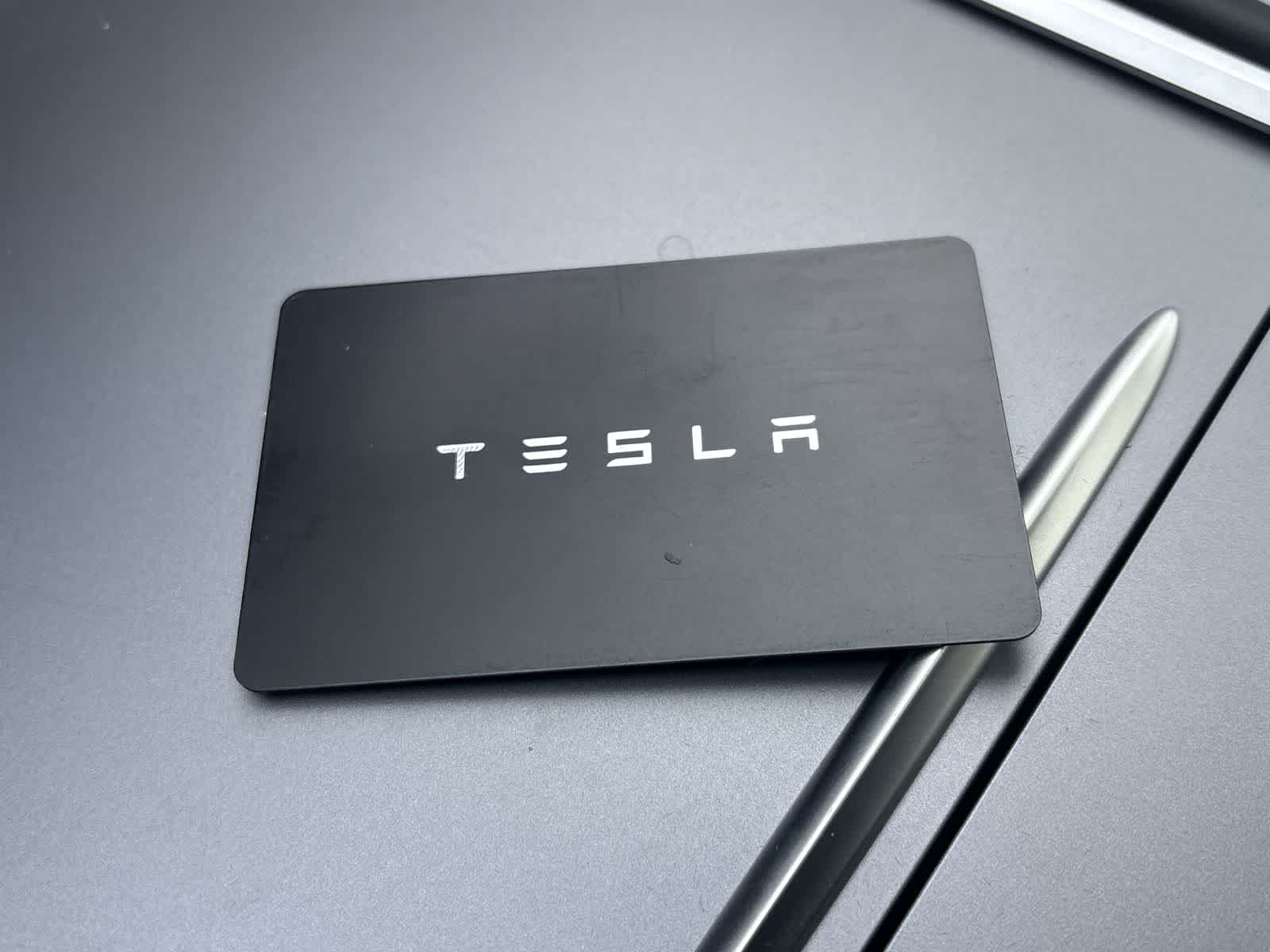 Thumbnail: 2023 Tesla Model 3 - 27