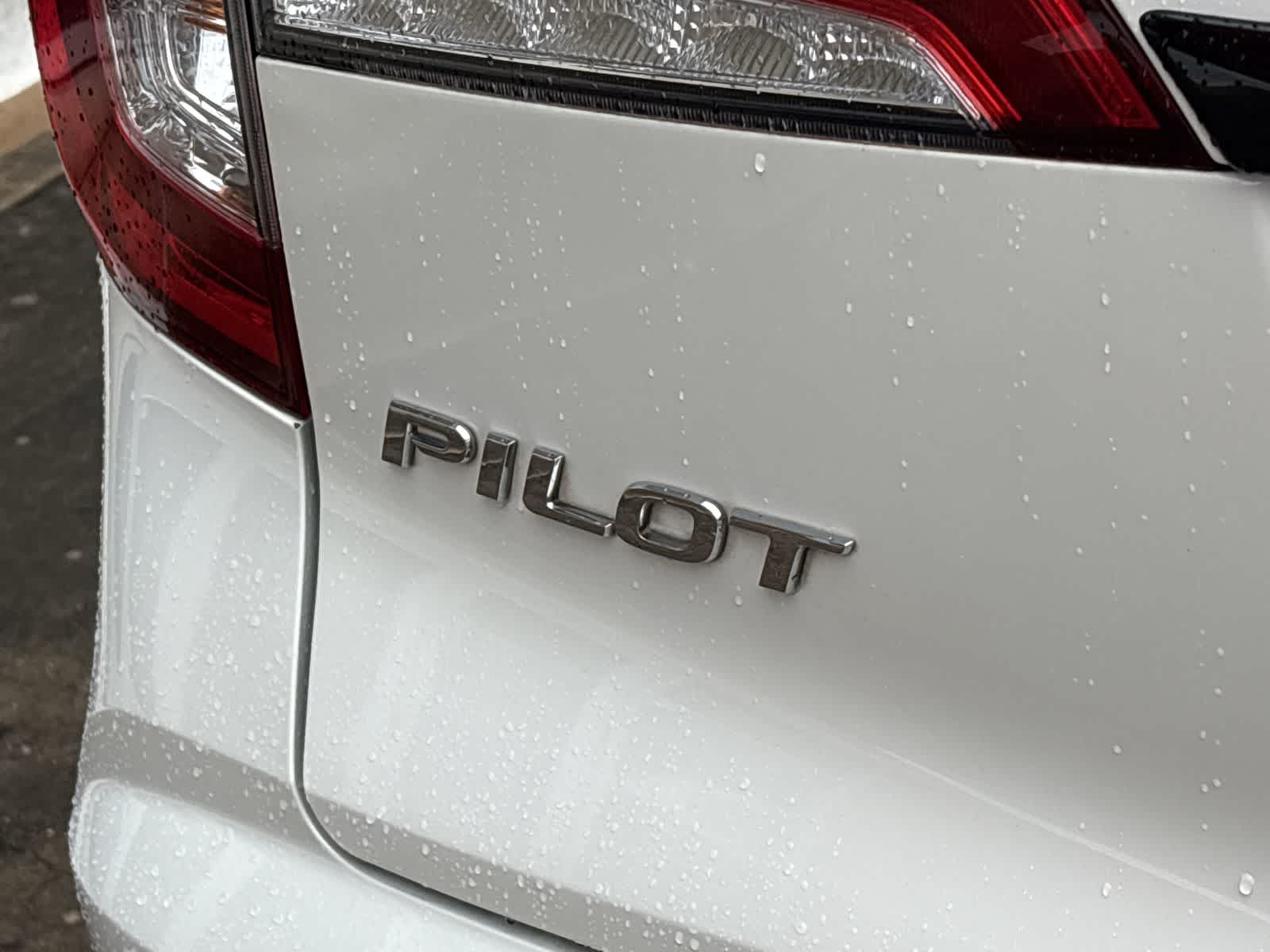 Thumbnail: 2019 Honda Pilot - 7