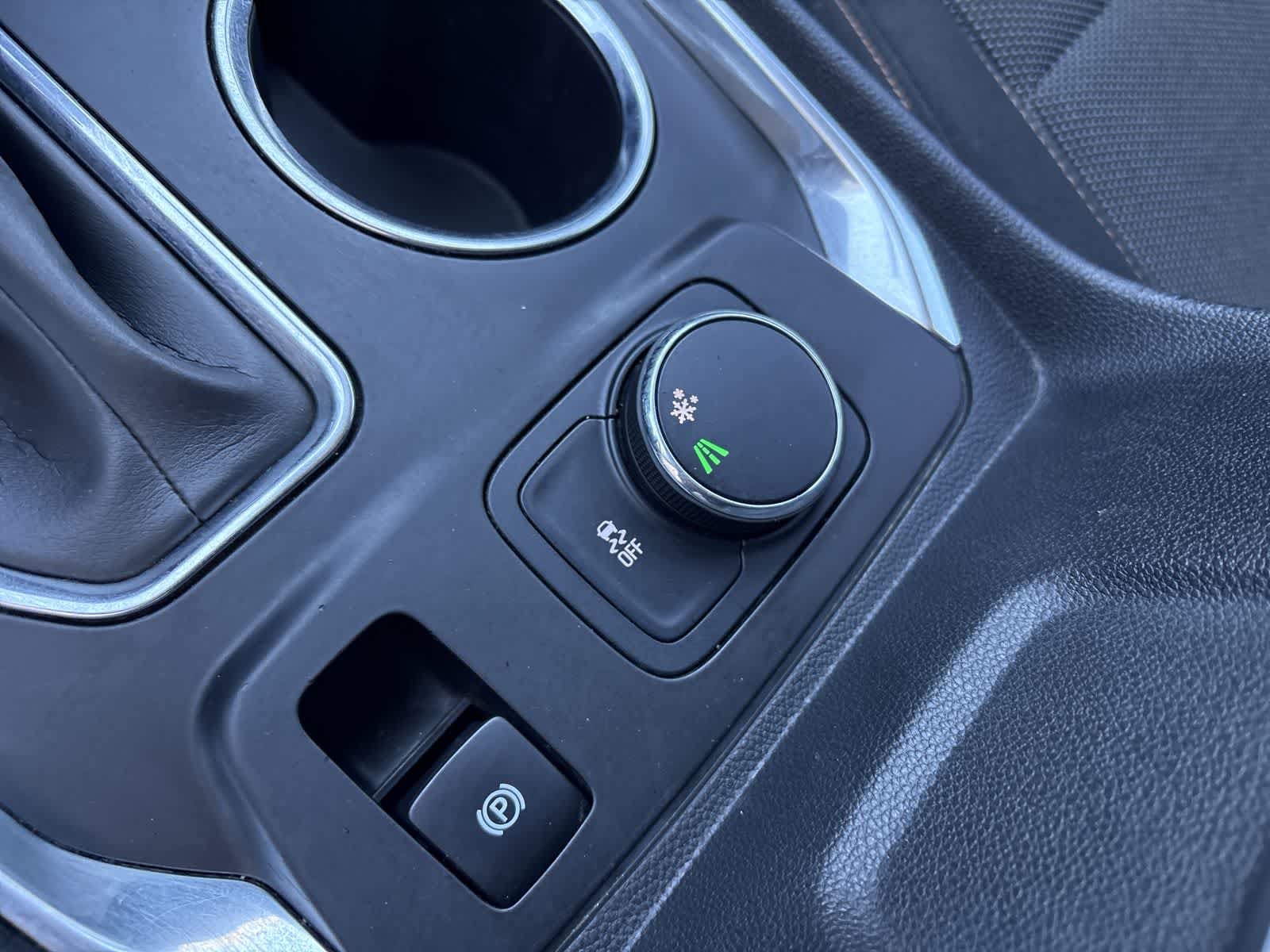 Thumbnail: 2021 Chevrolet Traverse - 28