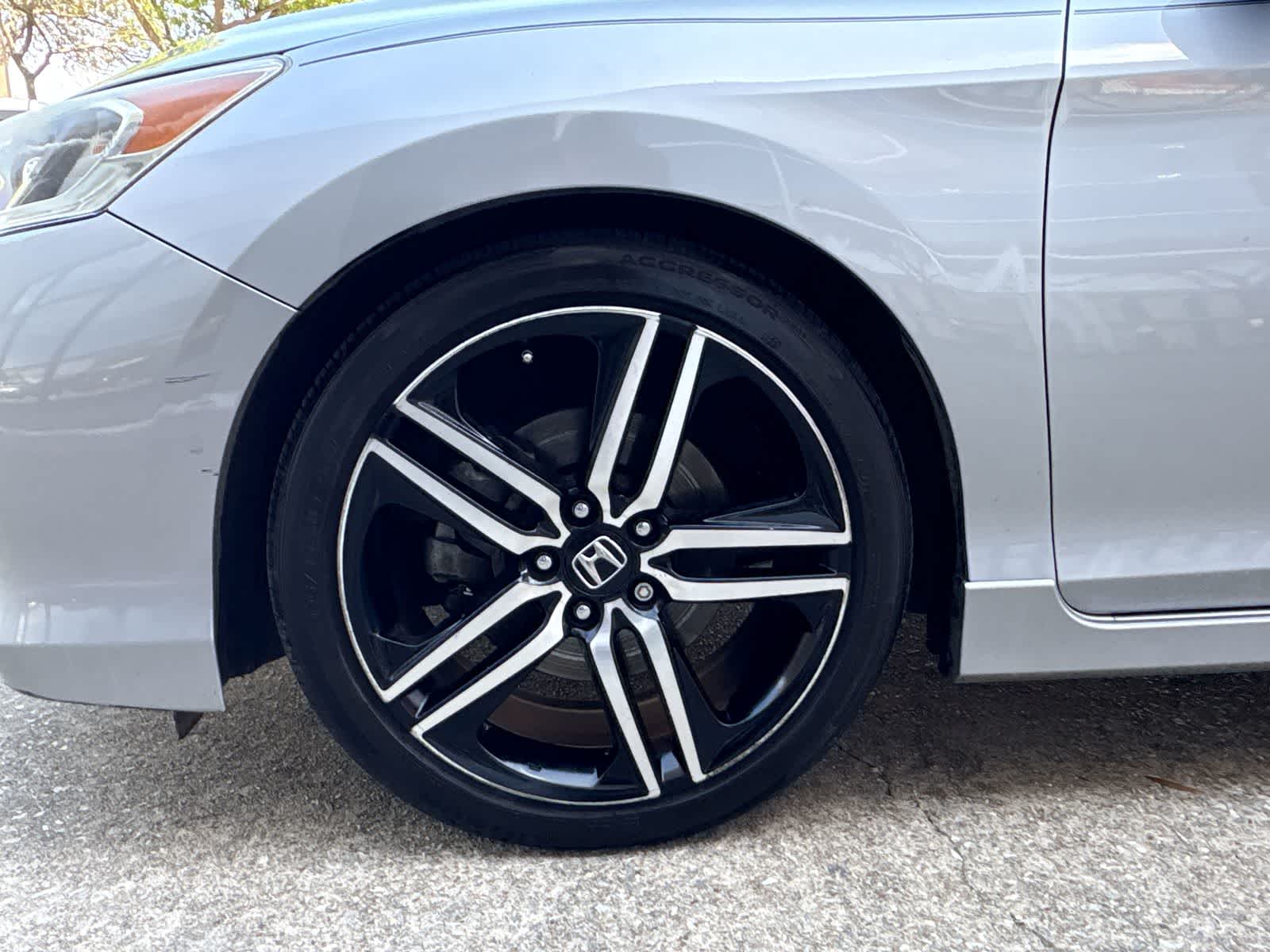 Thumbnail: 2016 Honda Accord - 20