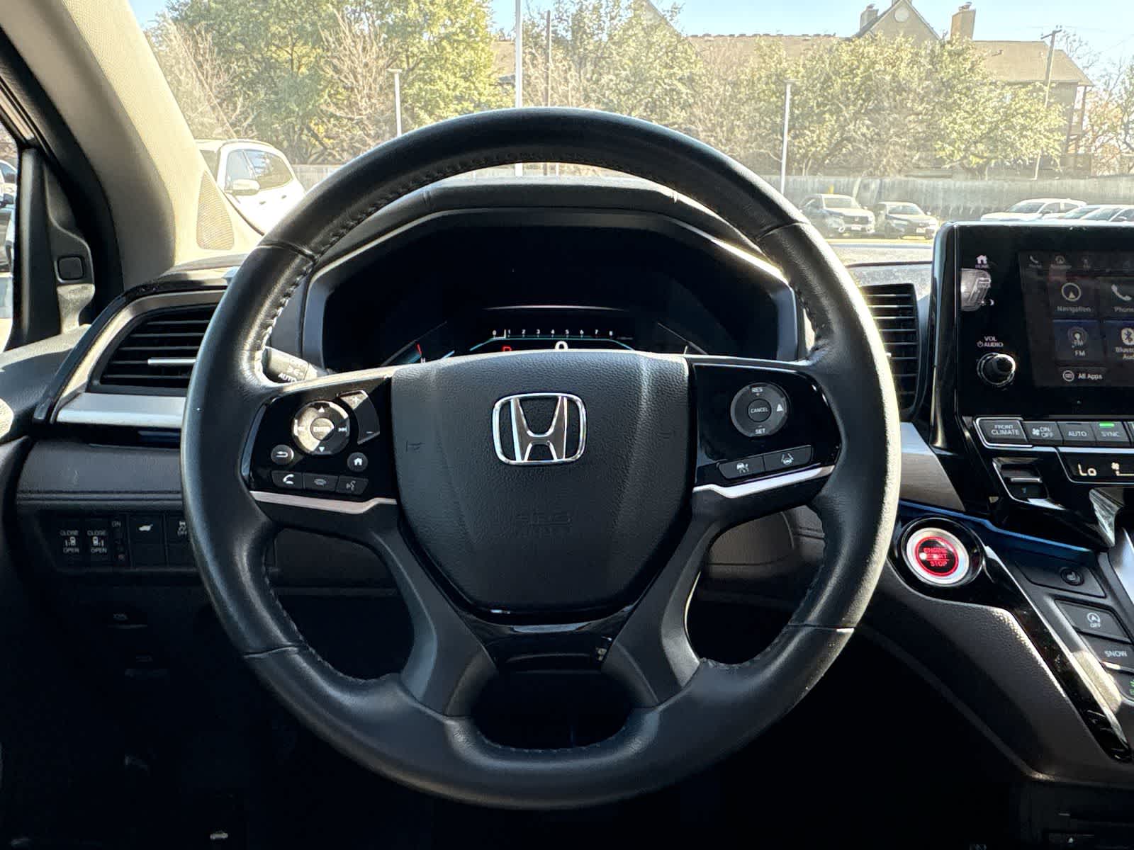 Thumbnail: 2023 Honda Odyssey - 14