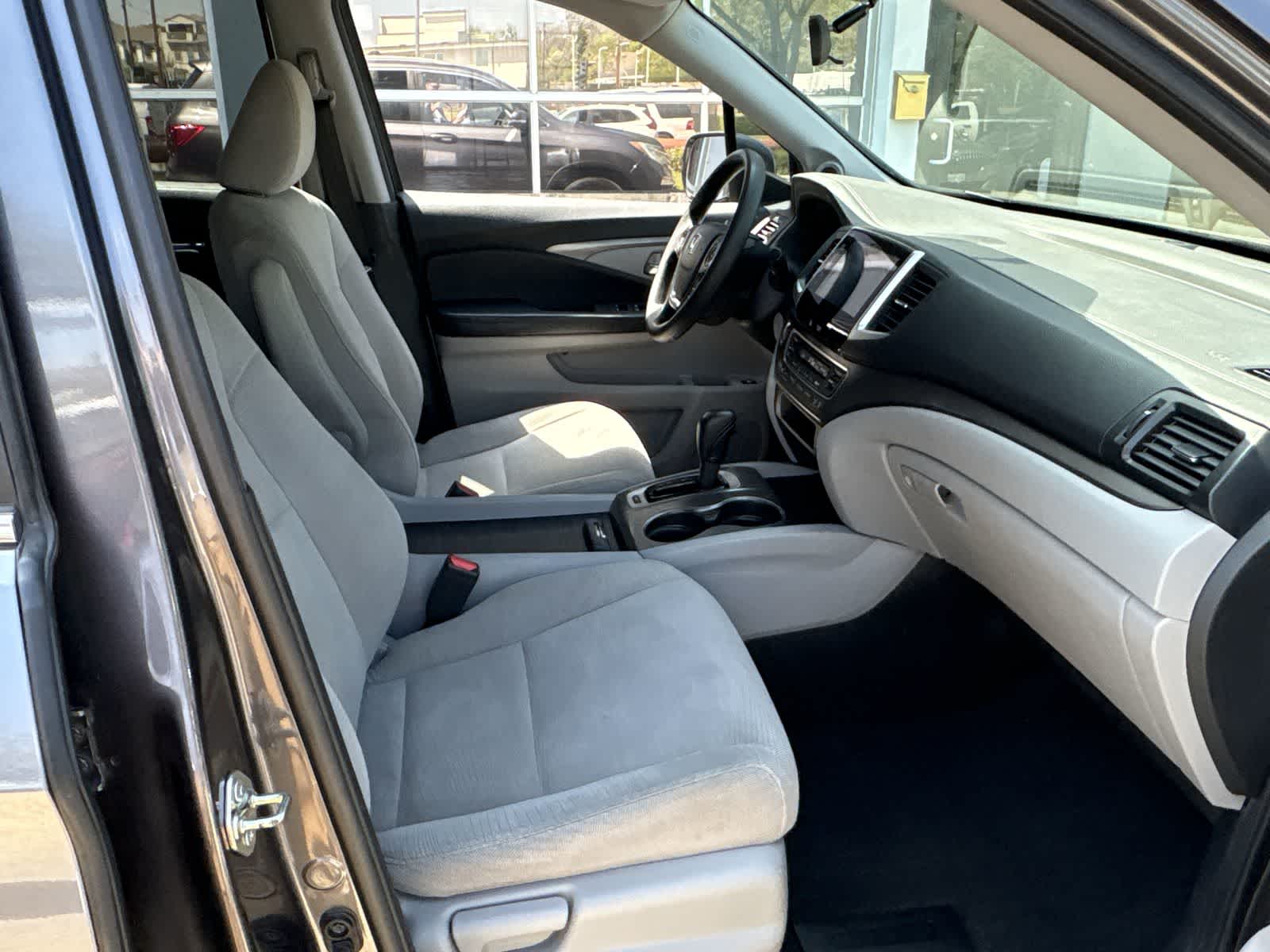 Thumbnail: 2016 Honda Pilot - 25