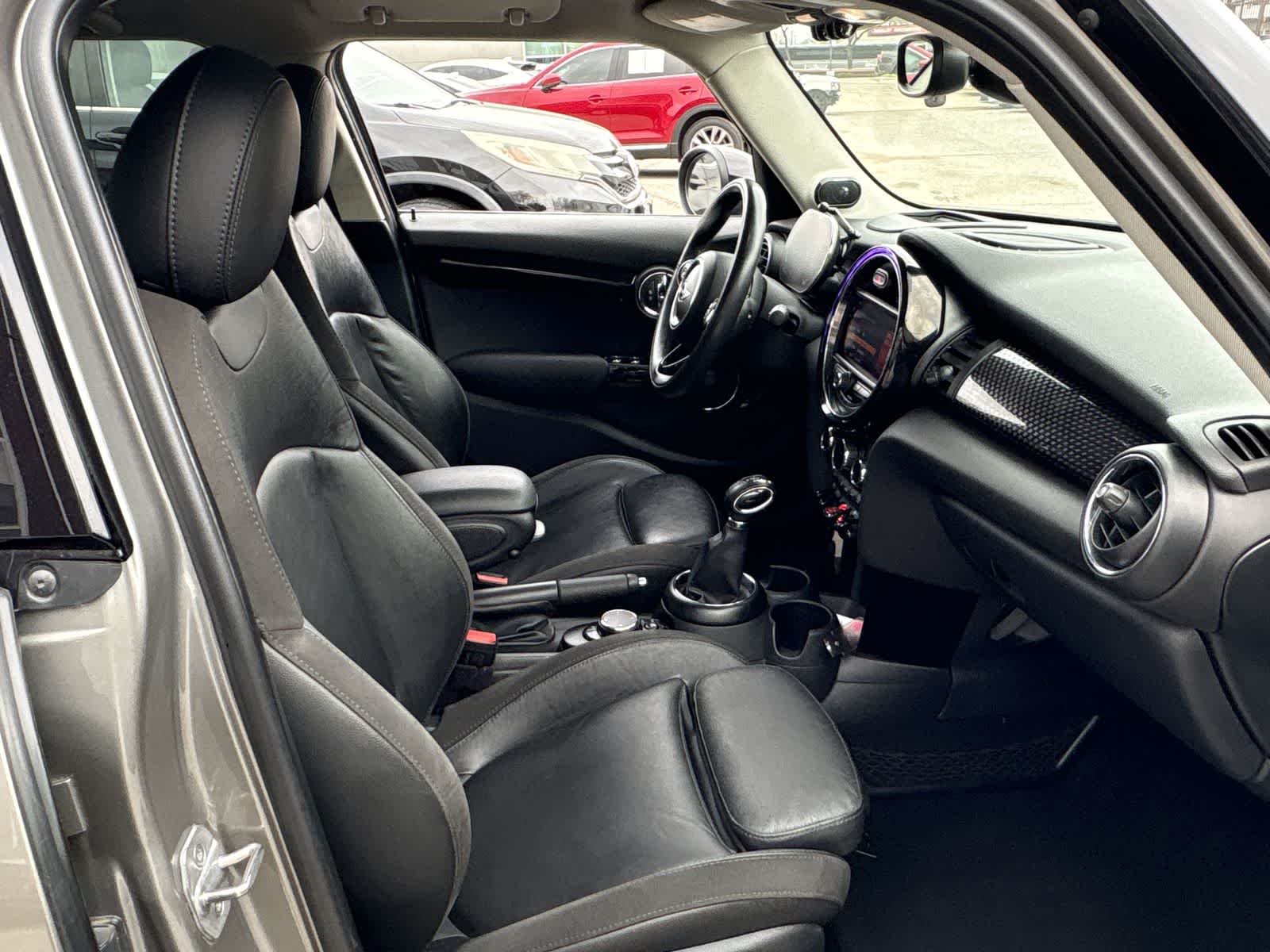 Thumbnail: 2018 MINI Cooper Hardtop - 23