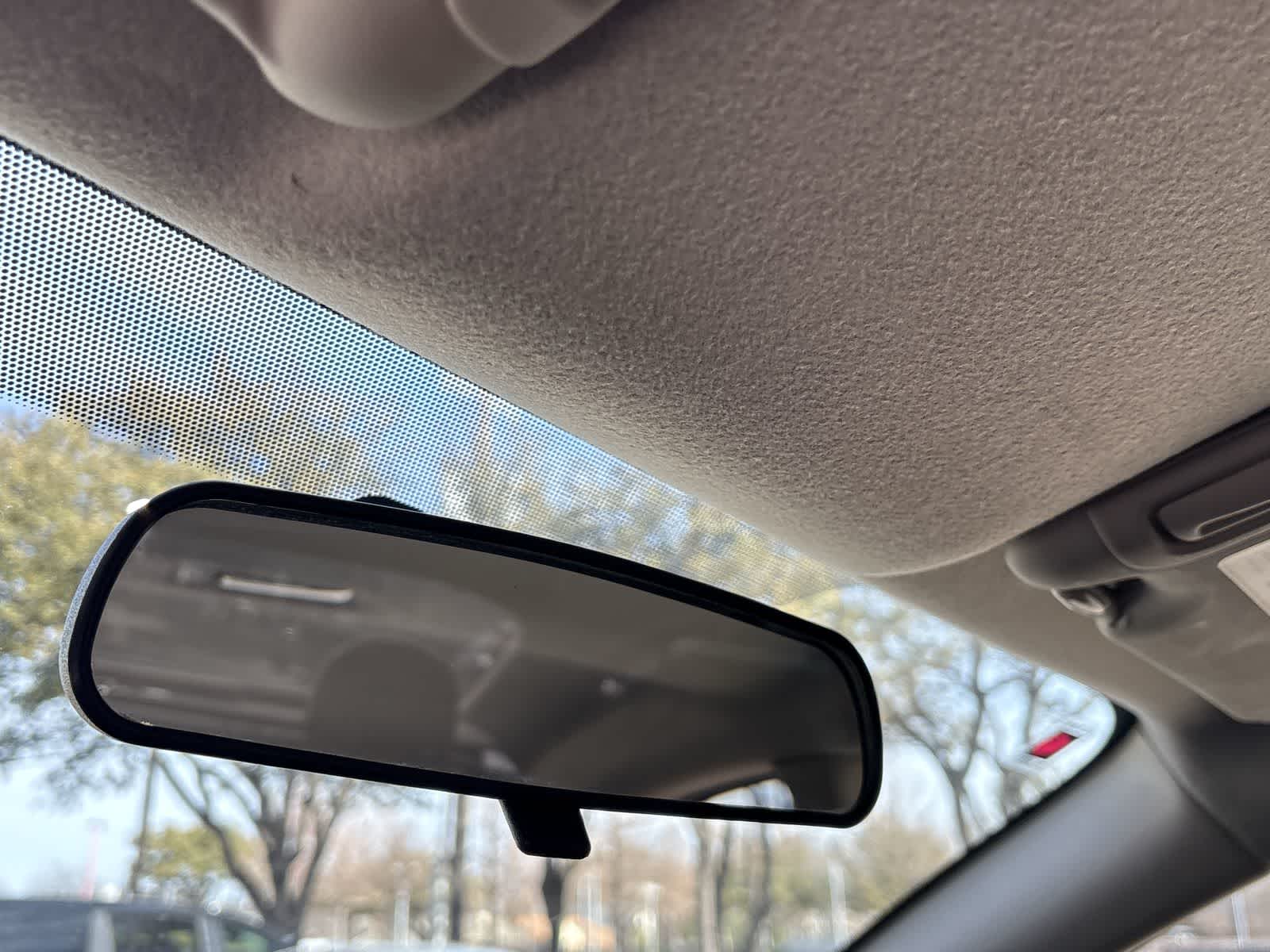 Thumbnail: 2013 Nissan Versa - 36