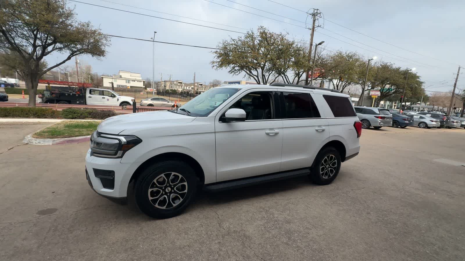 Thumbnail: 2024 Ford Expedition - 4