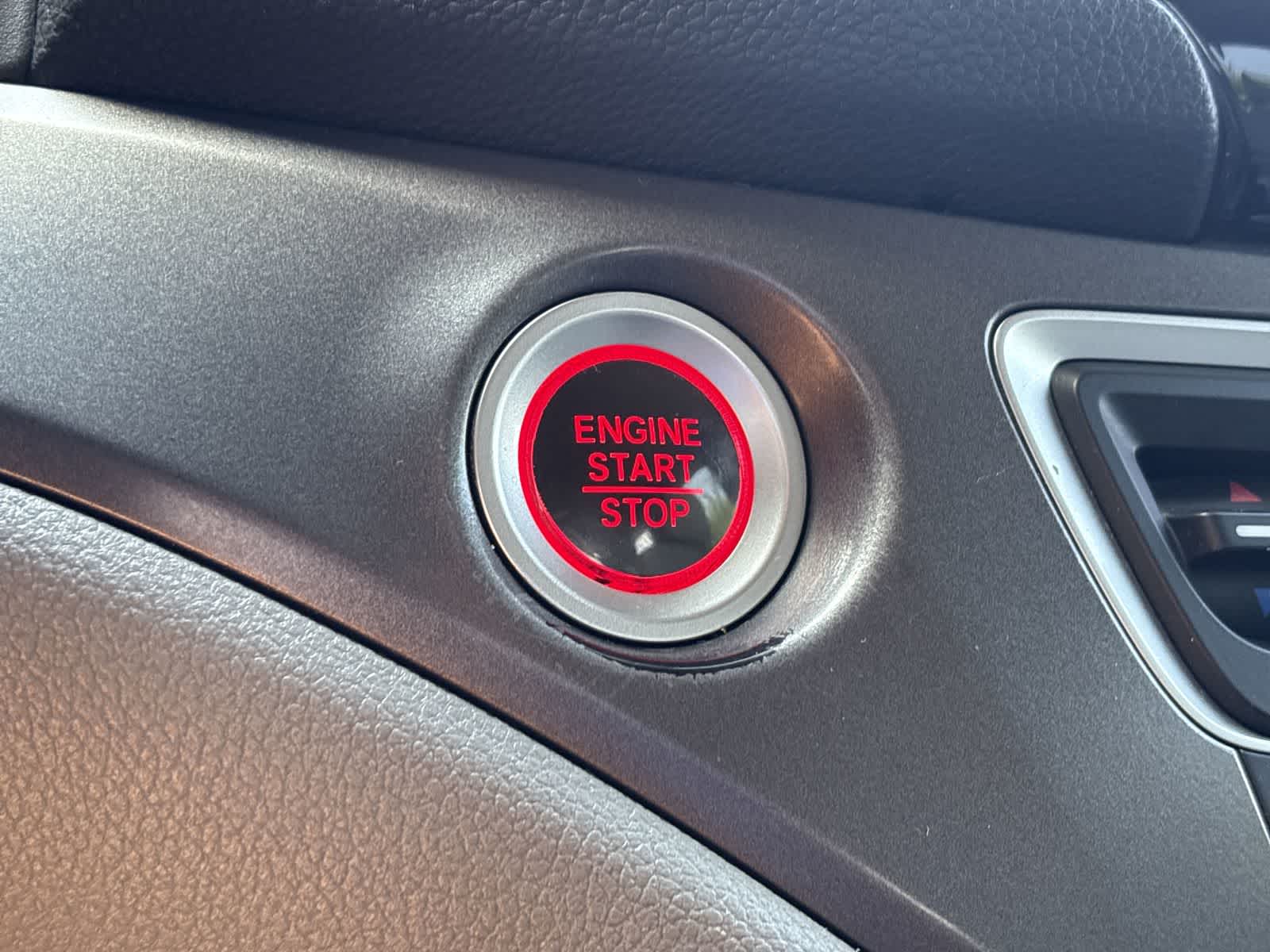 Thumbnail: 2016 Honda Pilot - 34