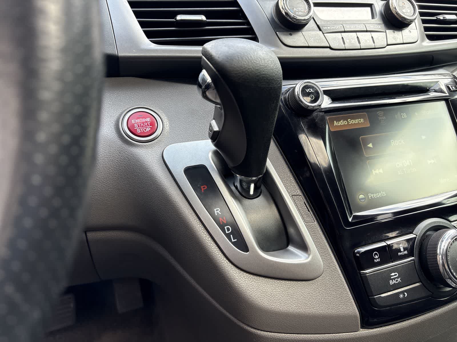 Thumbnail: 2014 Honda Odyssey - 15