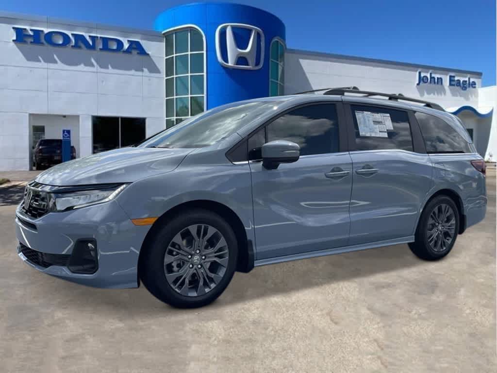 2026 Honda Odyssey Touring's photo