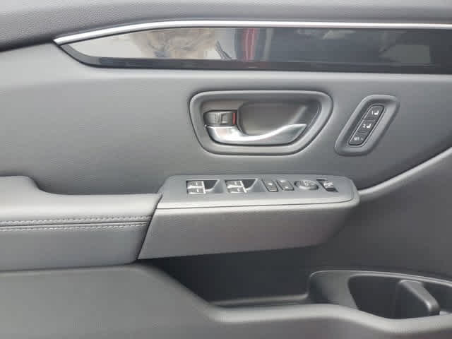 2025 Honda Pilot Touring 12
