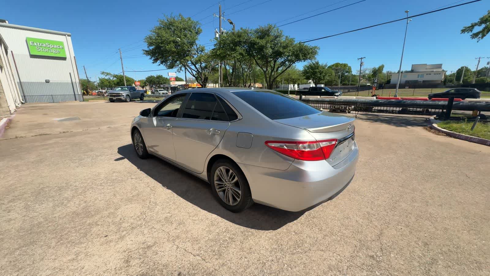 Thumbnail: 2015 Toyota Camry - 6