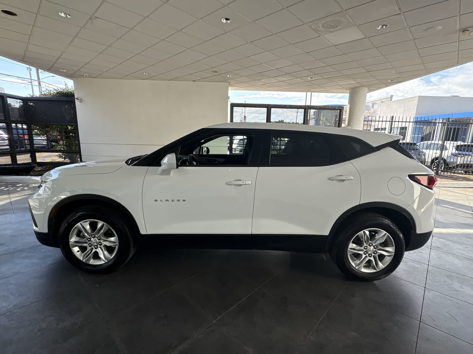 2021 Chevrolet Blazer 1LT photo 2