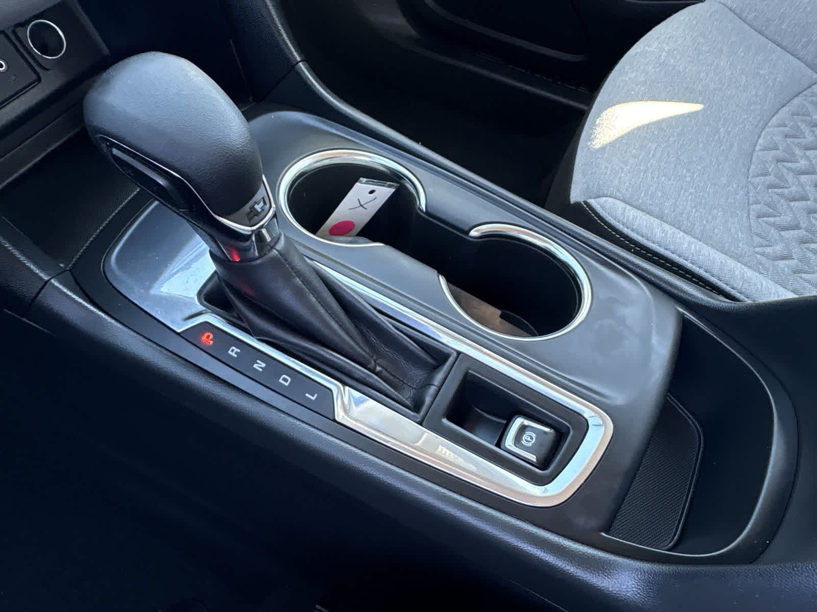 Thumbnail: 2023 Chevrolet Equinox - 16