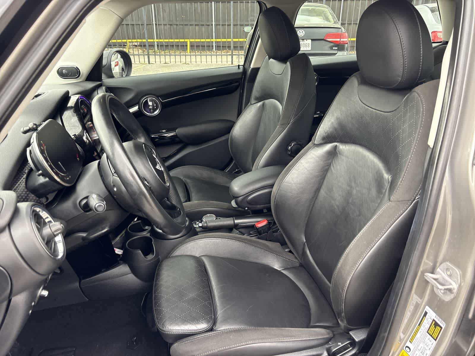 Thumbnail: 2018 MINI Cooper Hardtop - 20