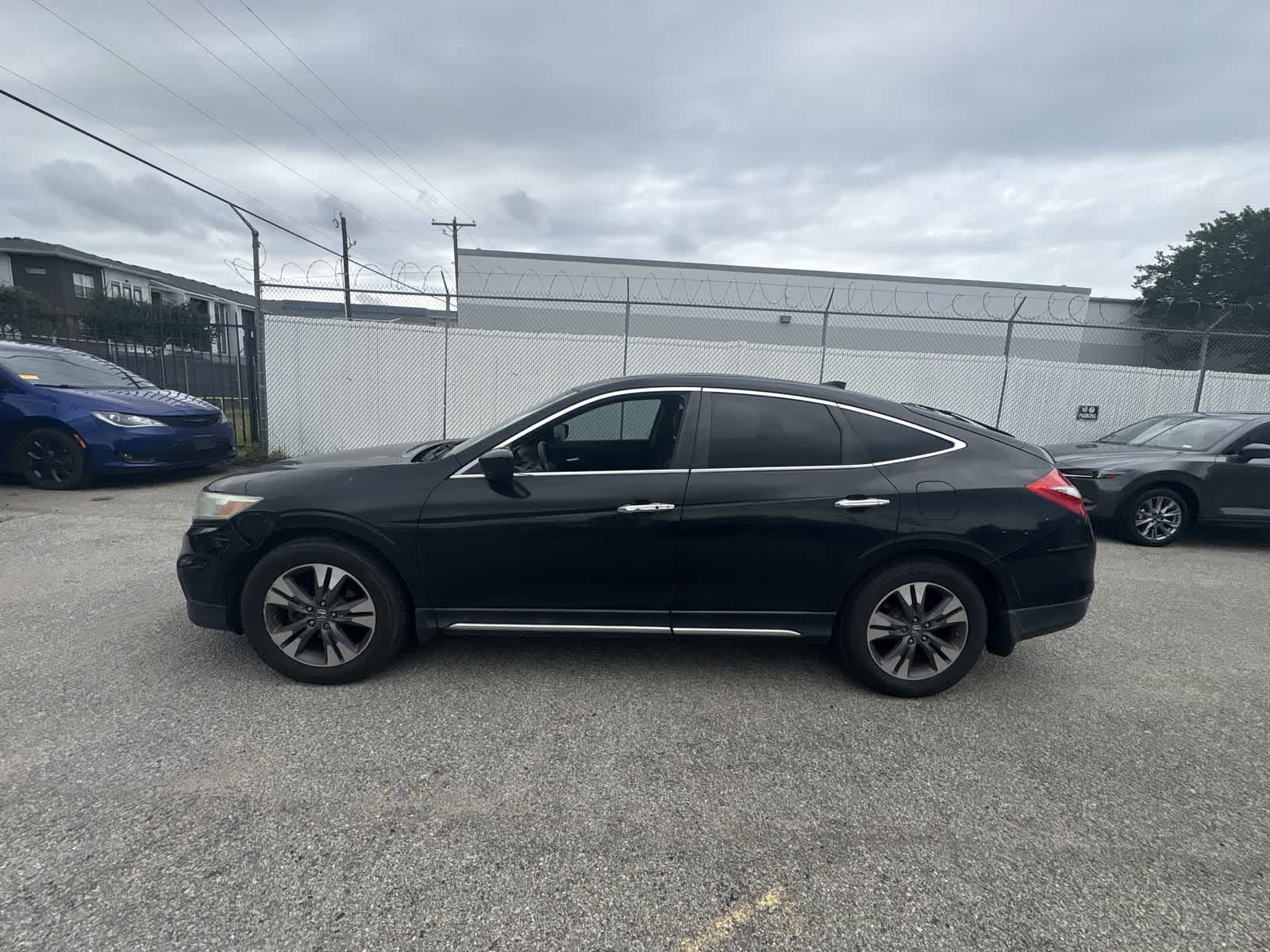 Thumbnail: 2013 Honda Crosstour - 3