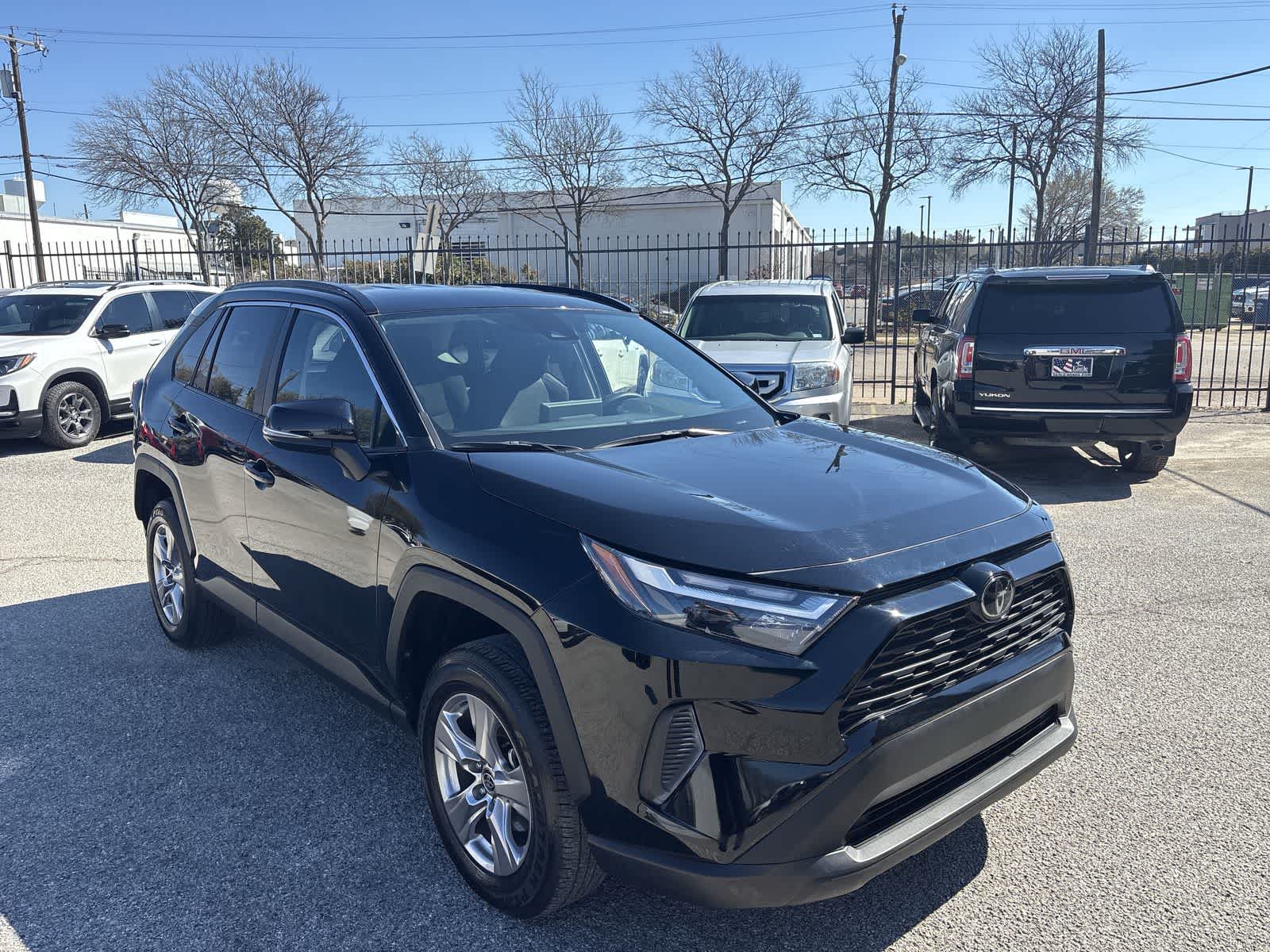 Thumbnail: 2025 Toyota RAV4 - 16