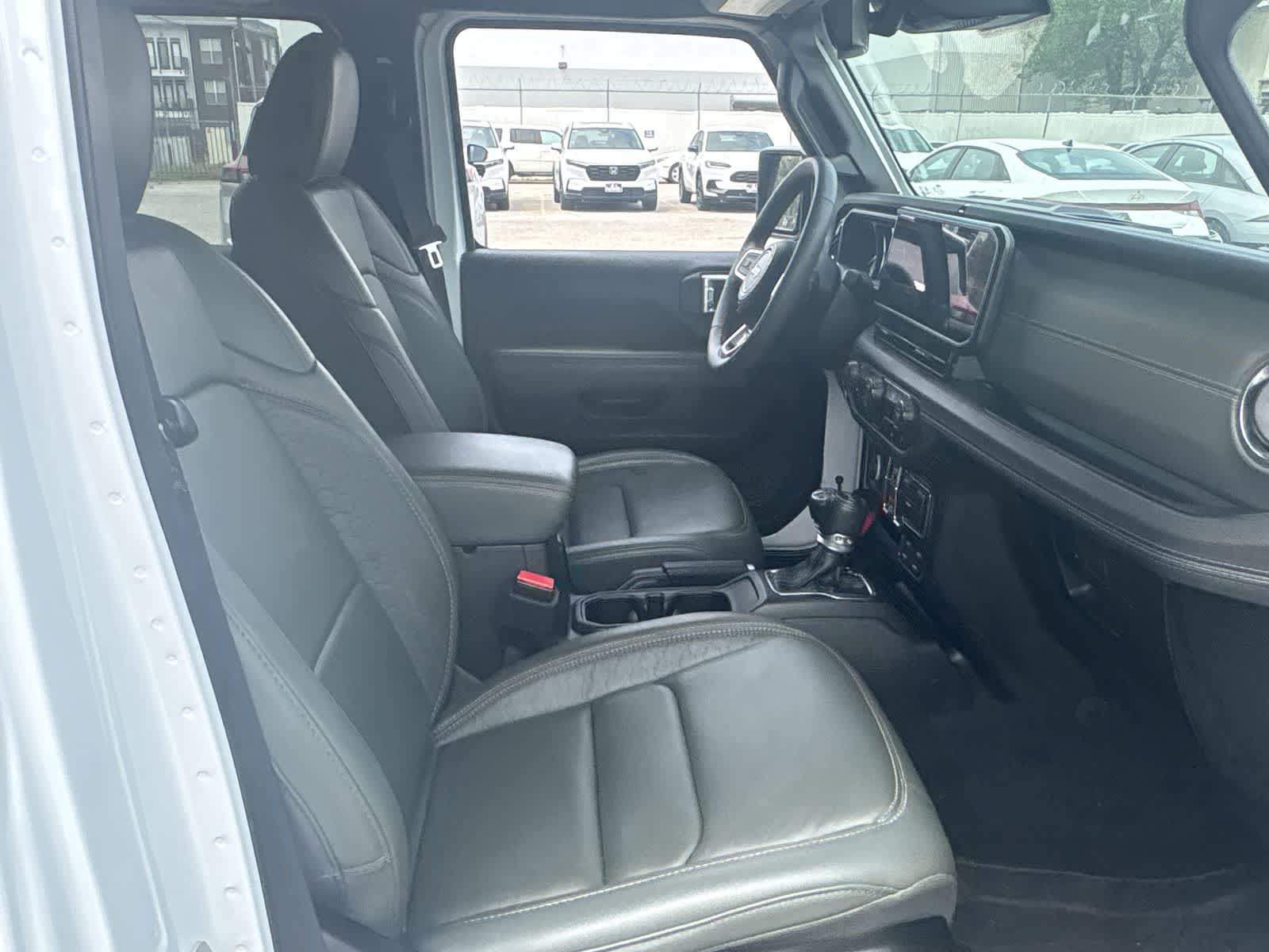 Thumbnail: 2024 Jeep Wrangler - 16