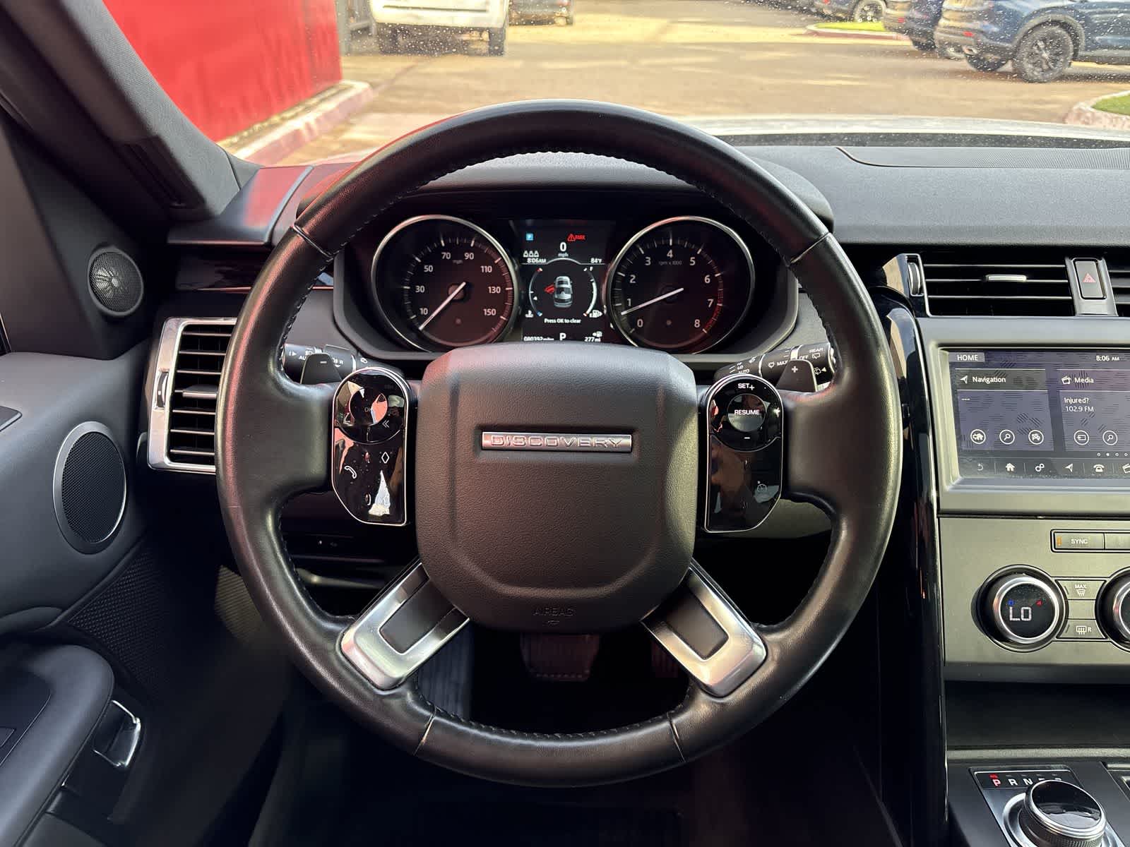 Thumbnail: 2019 Land Rover Discovery - 14