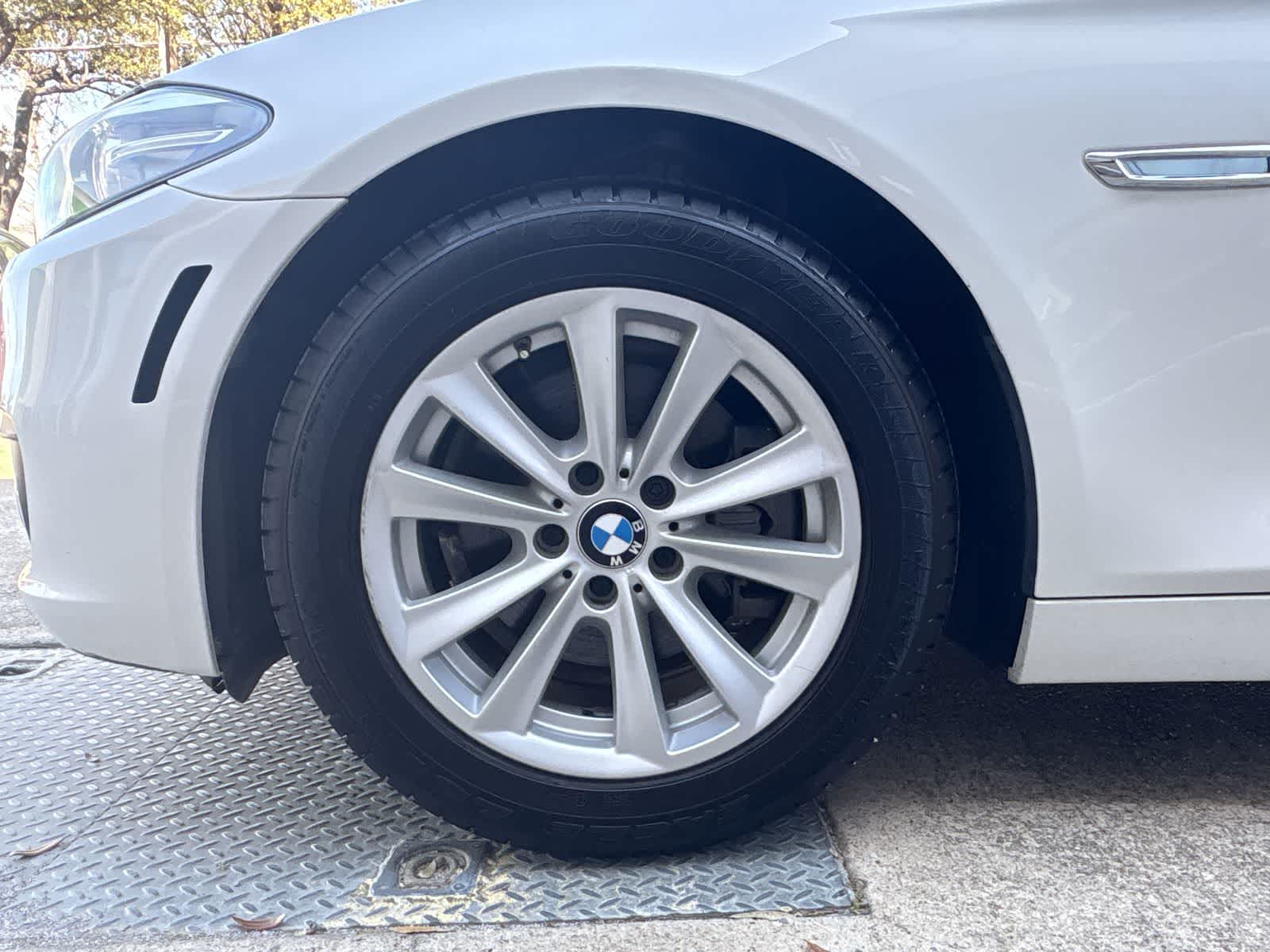 Thumbnail: 2015 BMW 5 Series - 20