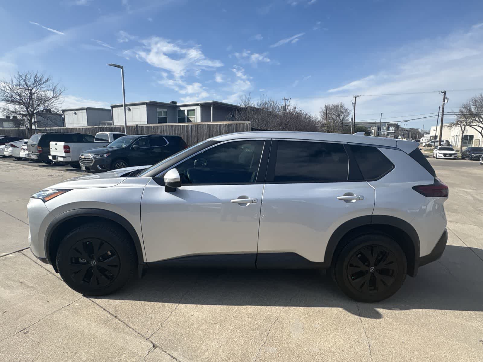 Thumbnail: 2023 Nissan Rogue - 3