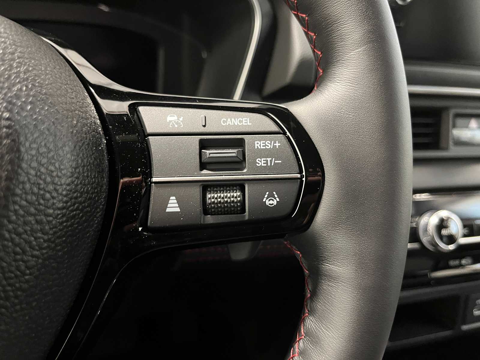 2025 Honda Pilot Black Edition 19