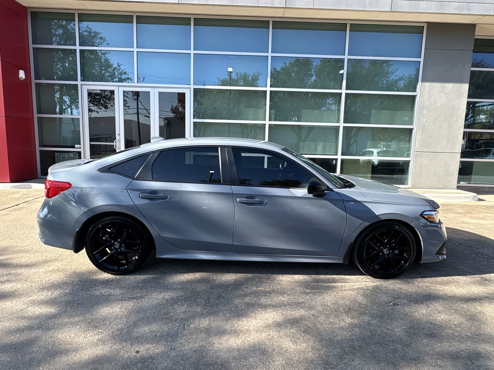 Thumbnail: 2024 Honda Civic - 24