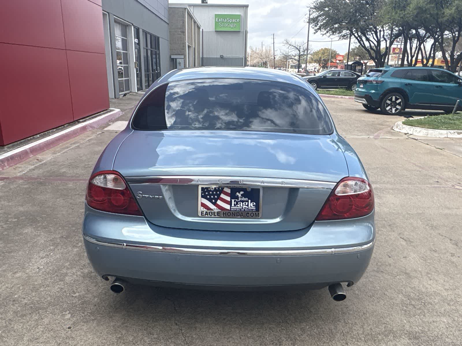 Thumbnail: 2005 Jaguar S-Type - 13