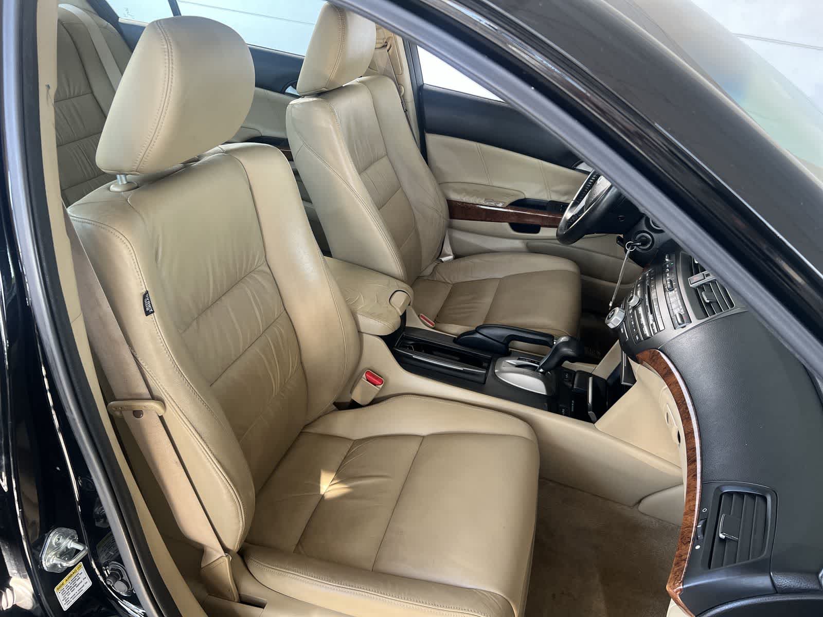 Thumbnail: 2011 Honda Accord - 13