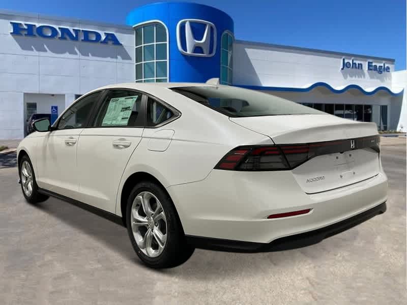 2025 Honda Accord LX photo 3