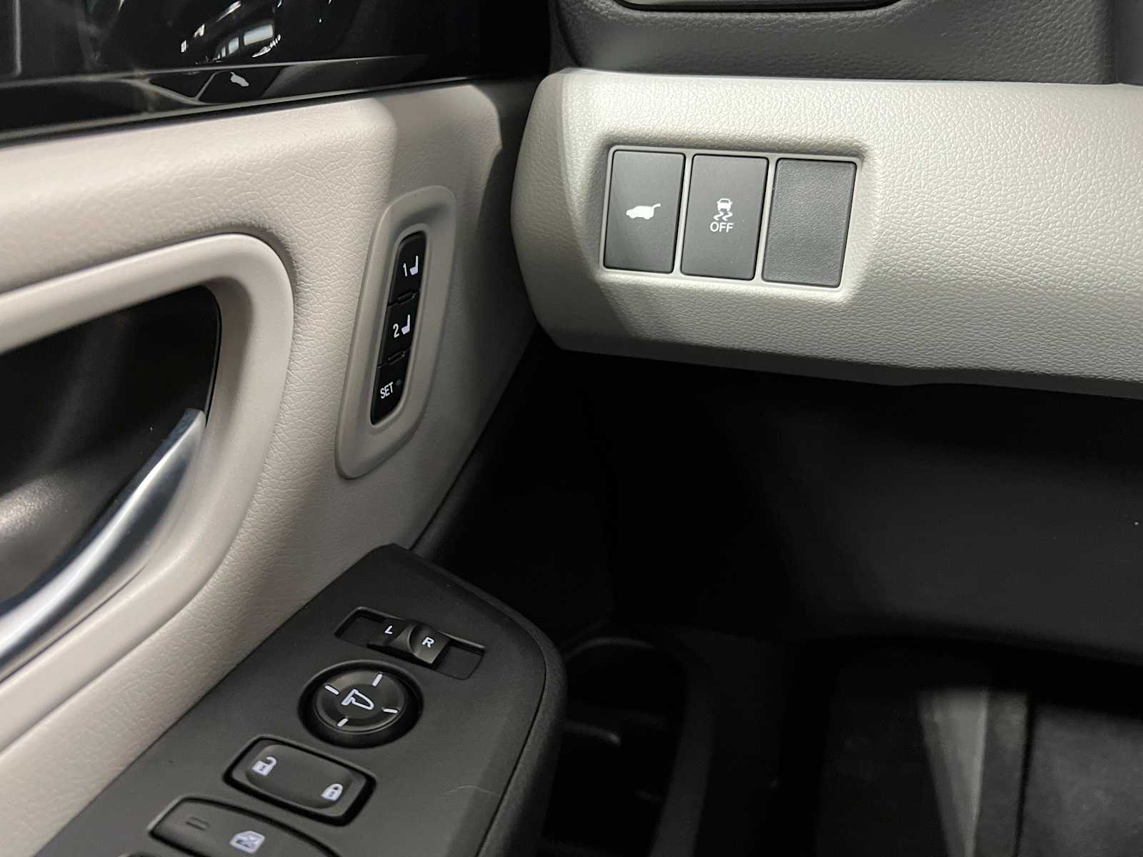 Thumbnail: 2025 Honda Pilot - 18