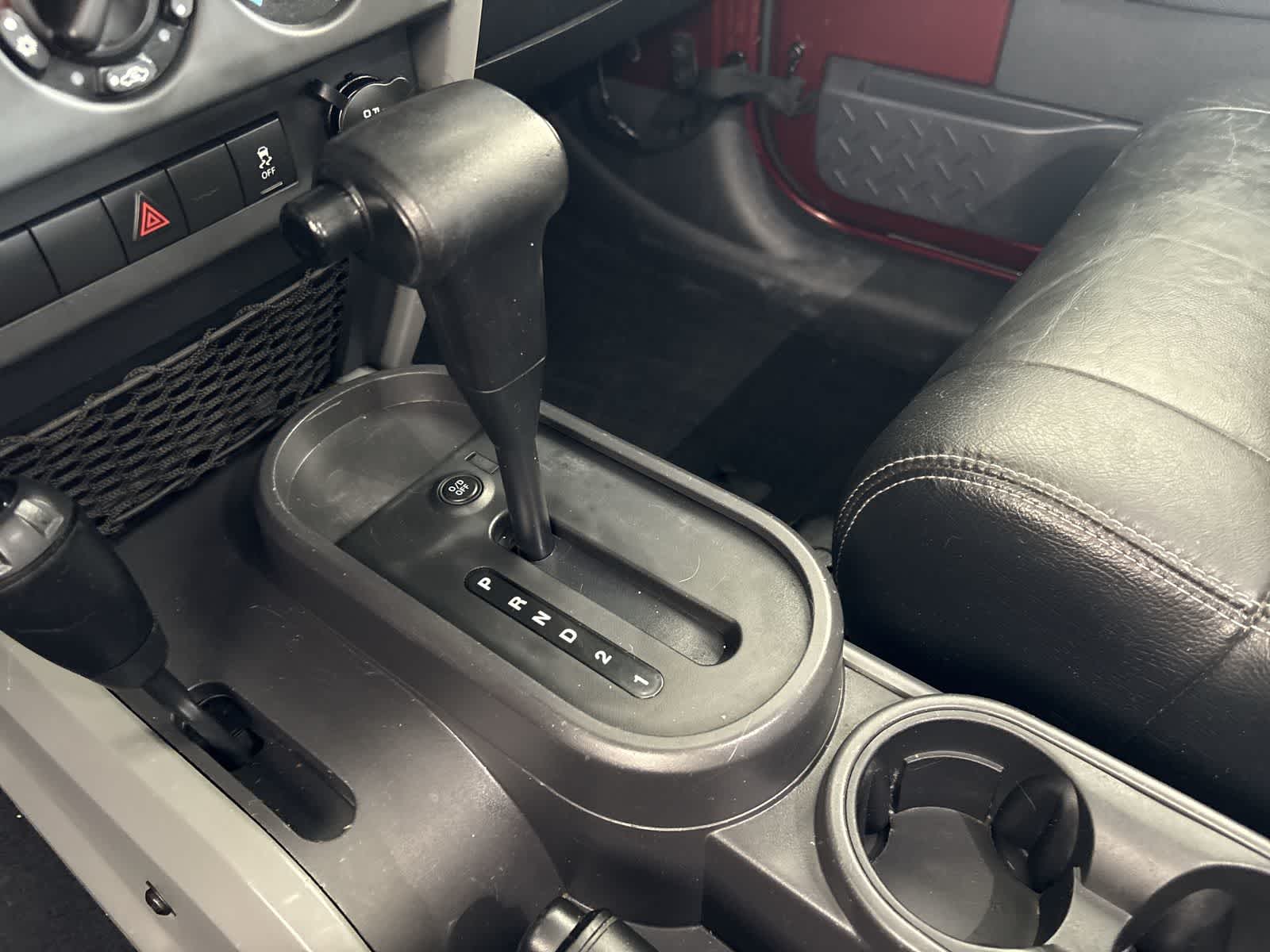 Thumbnail: 2010 Jeep Wrangler - 16