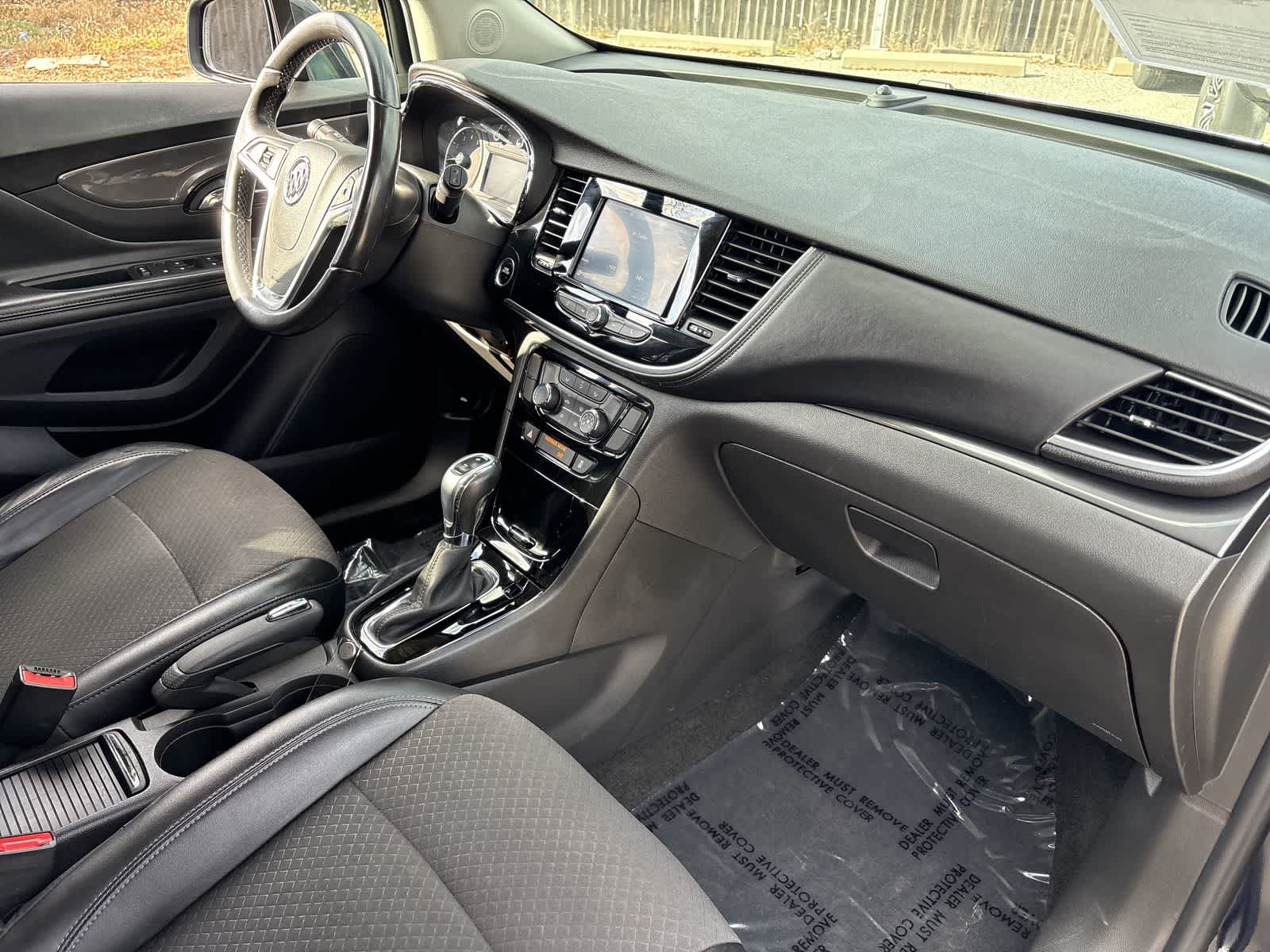 Thumbnail: 2022 Buick Encore - 21