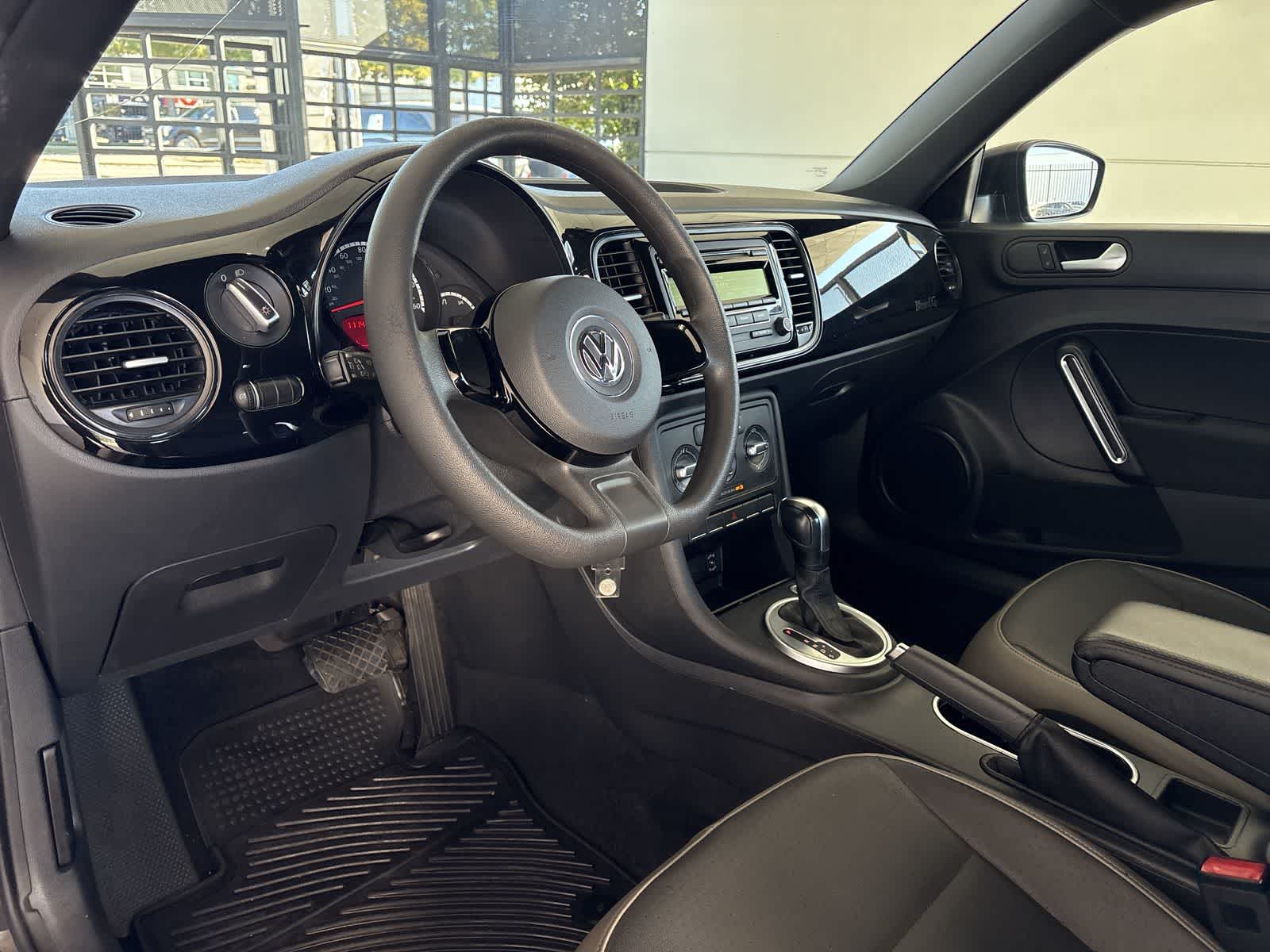 Thumbnail: 2015 Volkswagen Beetle - 2