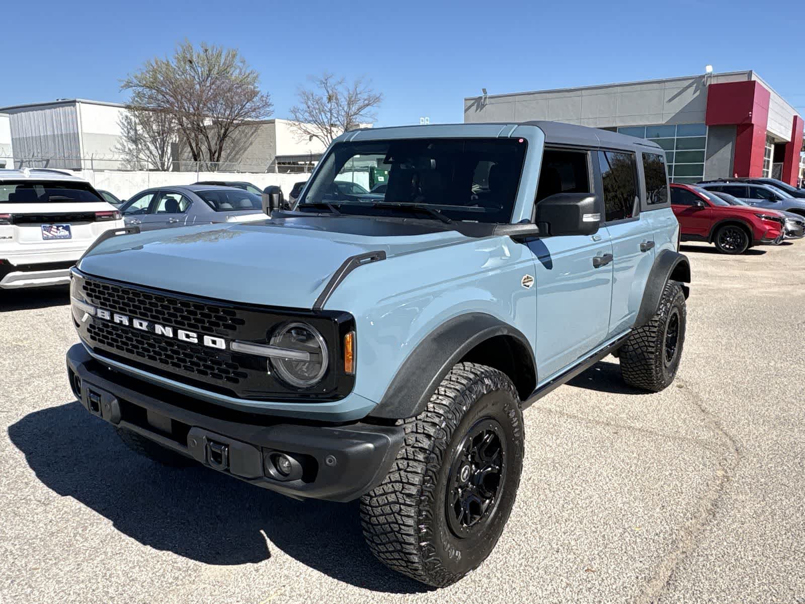 Thumbnail: 2023 Ford Bronco - 17