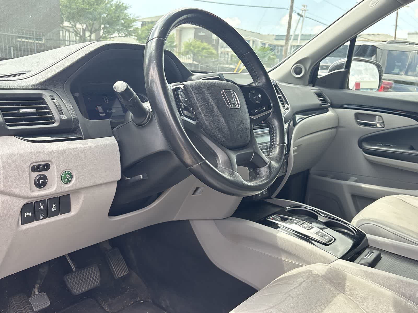 Thumbnail: 2020 Honda Pilot - 2