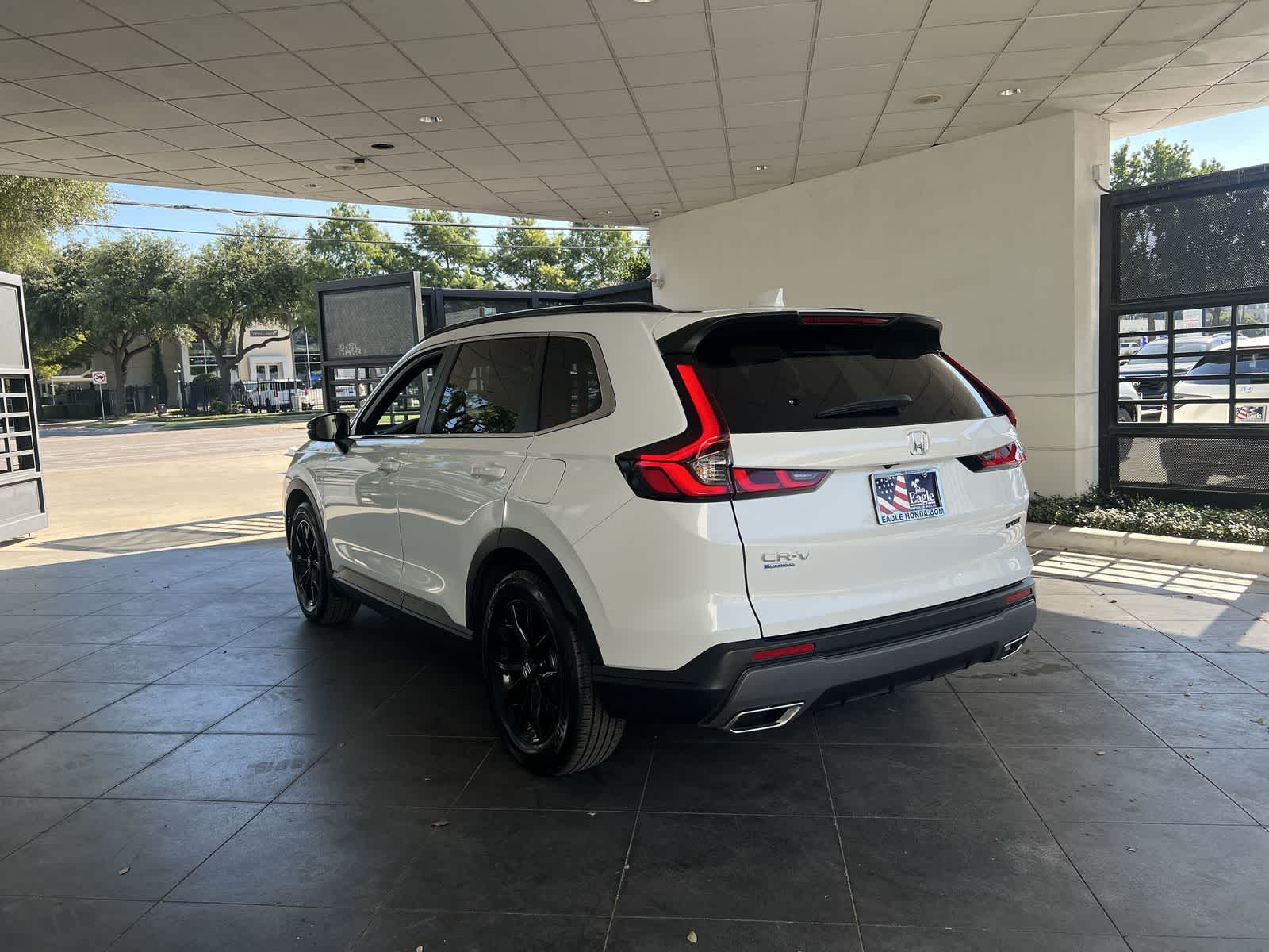 2023 Honda CR-V Hybrid Sport photo 3