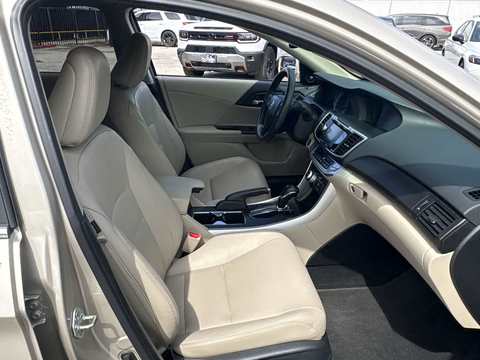 Thumbnail: 2013 Honda Accord - 16