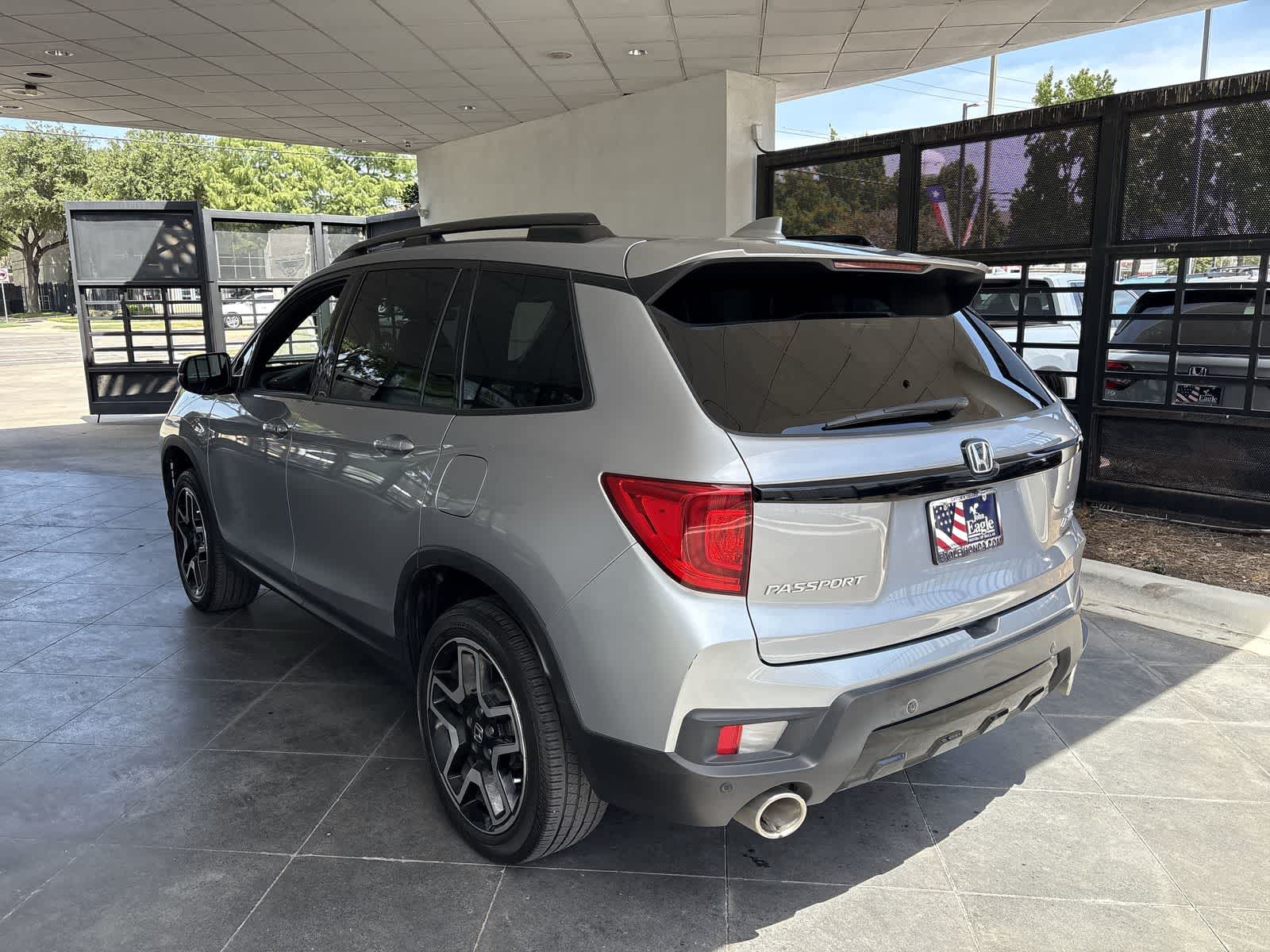 Thumbnail: 2022 Honda Passport - 4