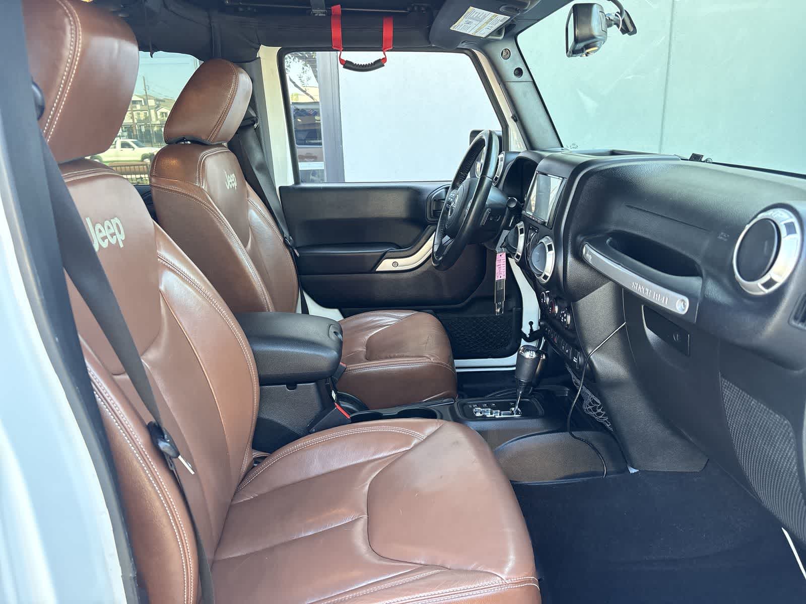 Thumbnail: 2018 Jeep Wrangler - 25