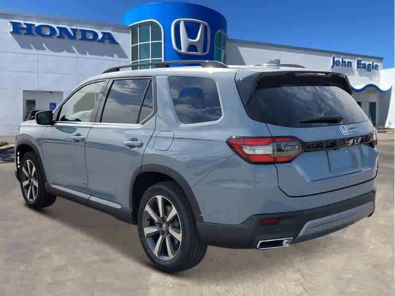 2025 Honda Pilot Touring 3