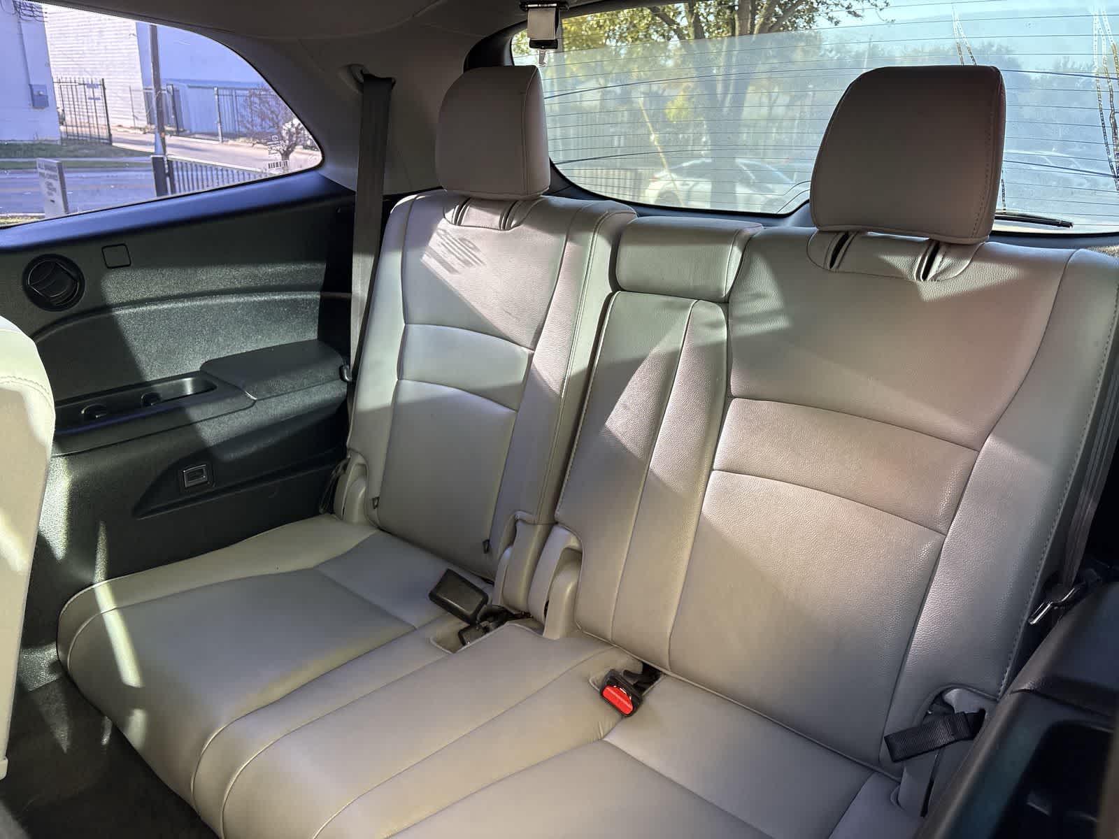 Thumbnail: 2019 Honda Pilot - 24