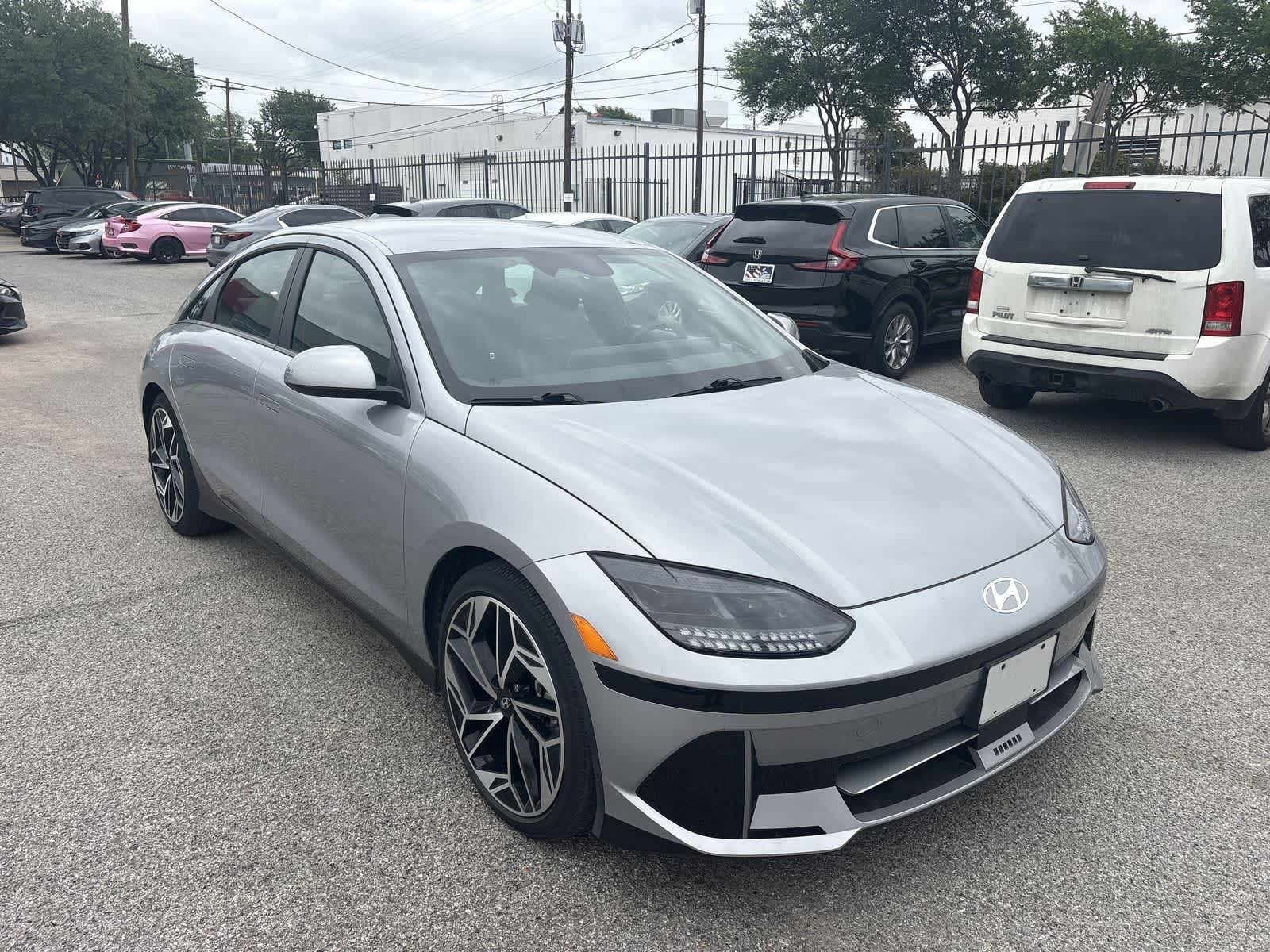 Thumbnail: 2023 Hyundai Ioniq 6 - 8