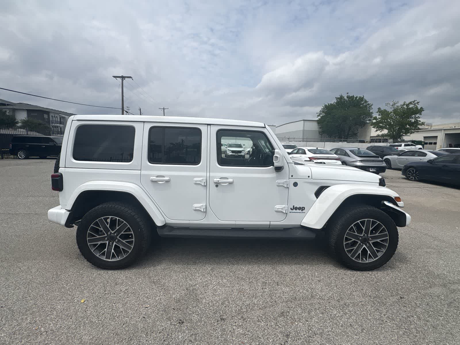 Thumbnail: 2024 Jeep Wrangler - 7