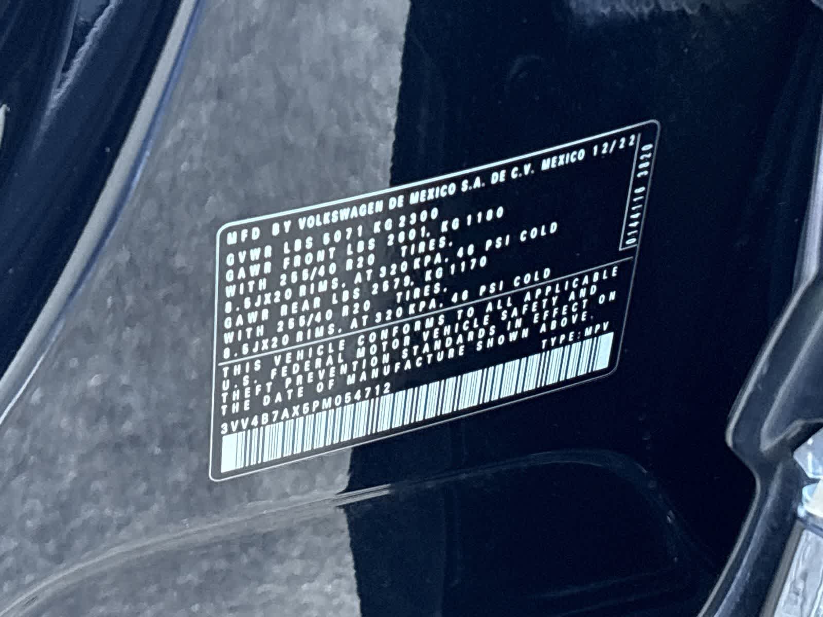 Thumbnail: 2023 Volkswagen Tiguan - 20