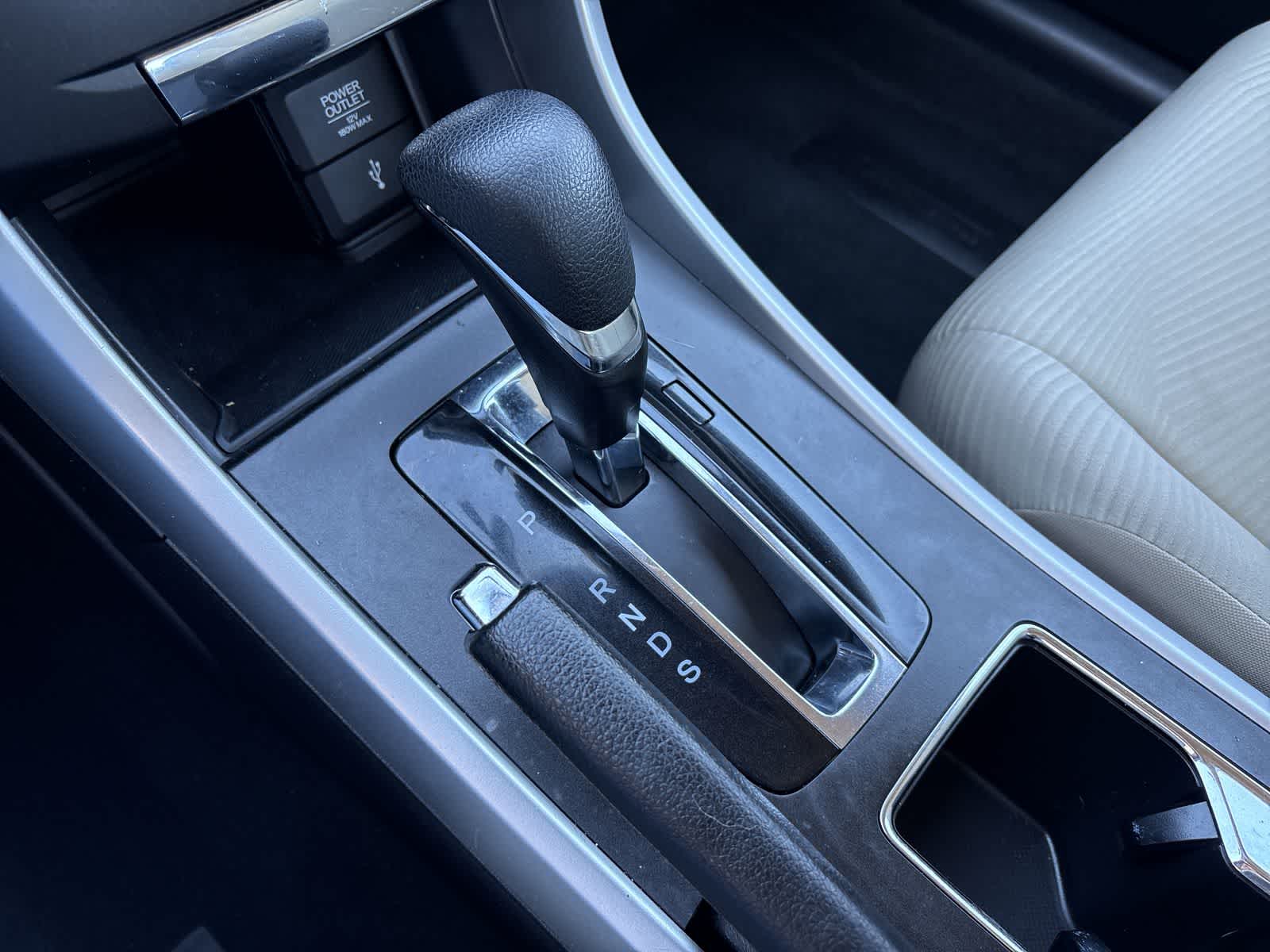 Thumbnail: 2015 Honda Accord - 15